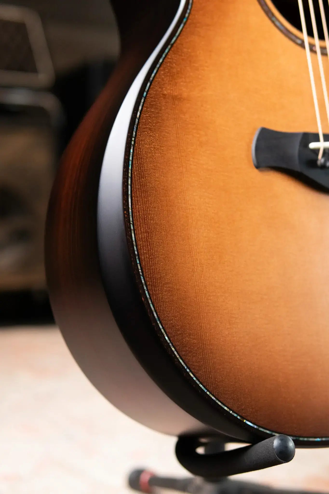 Taylor Builder's Edition 914ce Grand Auditorium Acoustic/Electric Guitar - Wild Honey Burst with Hardshell Case - Factory Demo