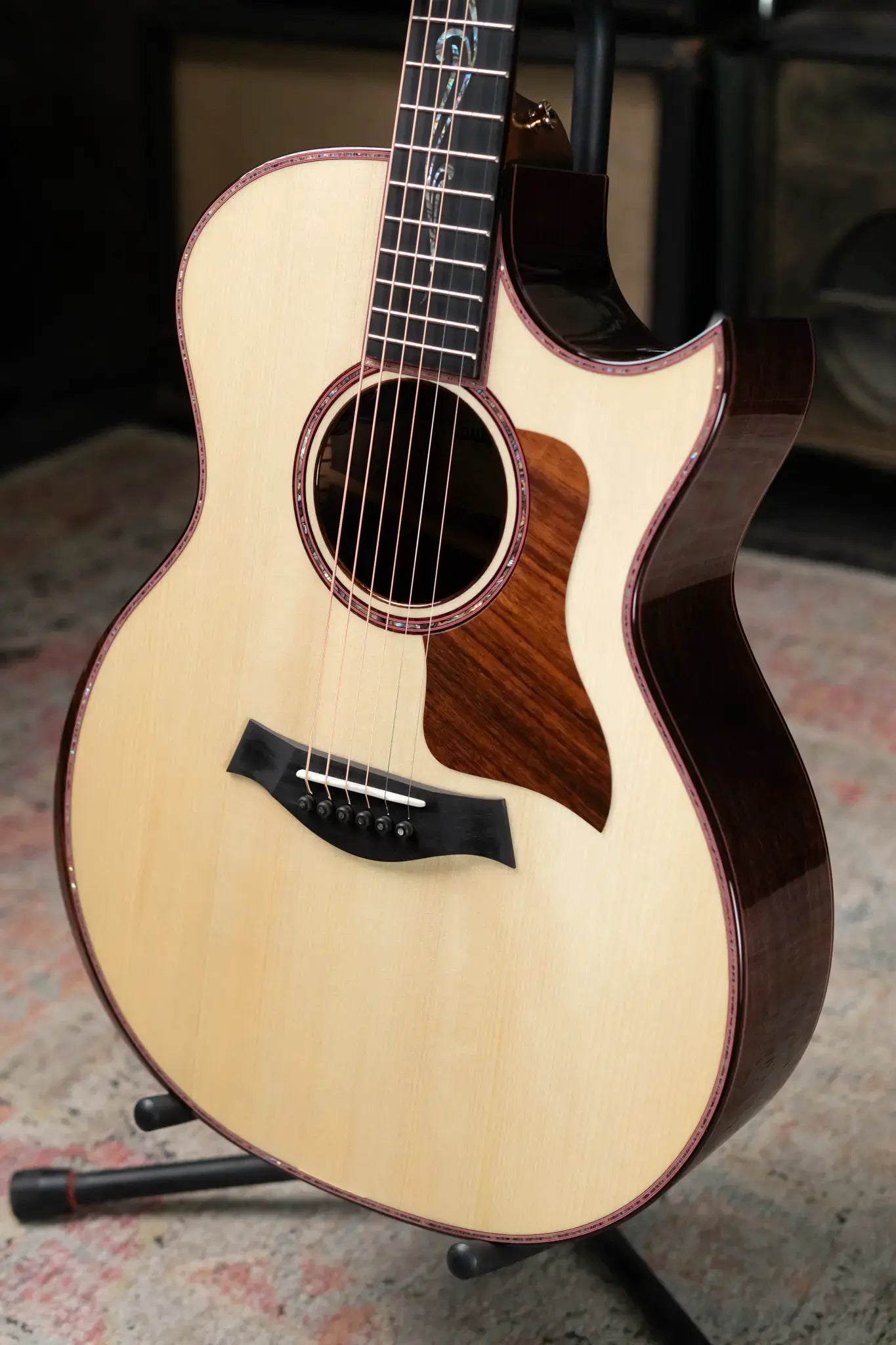 Taylor Custom Shop Grand Auditorium Rosewood/Adirondack Acoustic/Electric Guitar with L.R Baggs VTC pickup and Hardshell Case