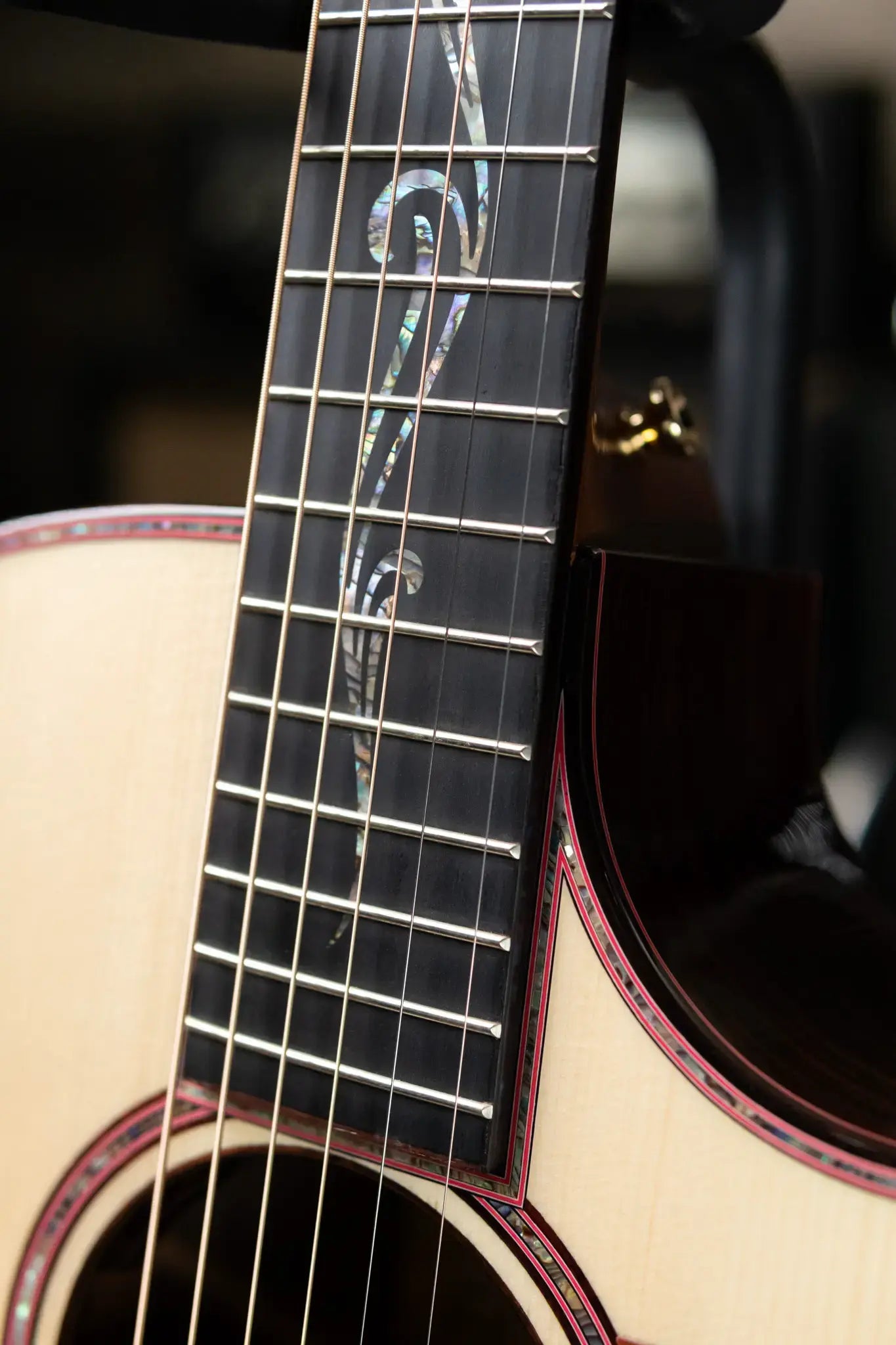 Taylor Custom Shop Grand Auditorium Rosewood/Adirondack Acoustic/Electric Guitar with L.R Baggs VTC pickup and Hardshell Case