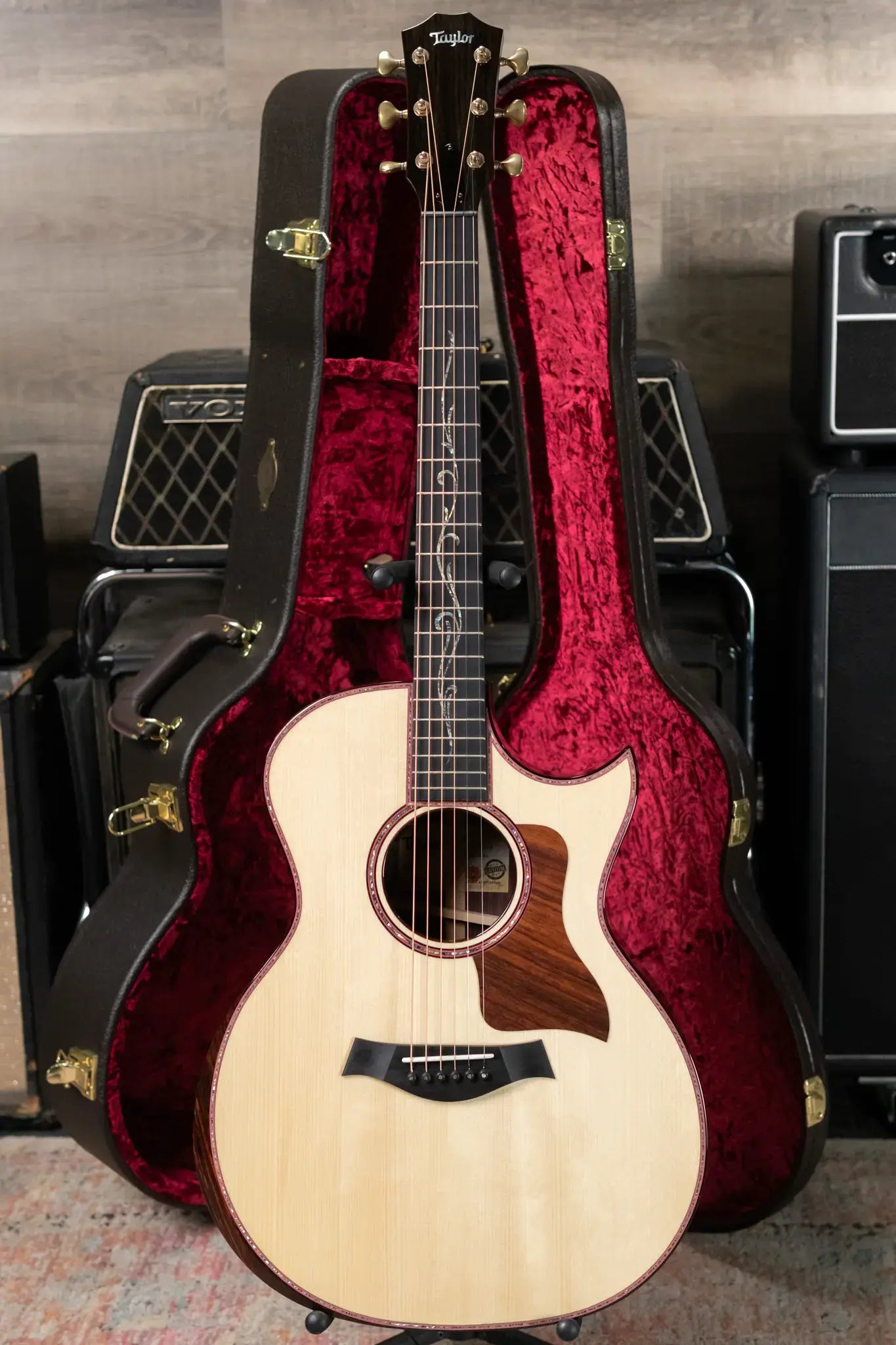 Taylor Custom Shop Grand Auditorium Rosewood/Adirondack Acoustic/Electric Guitar with L.R Baggs VTC pickup and Hardshell Case