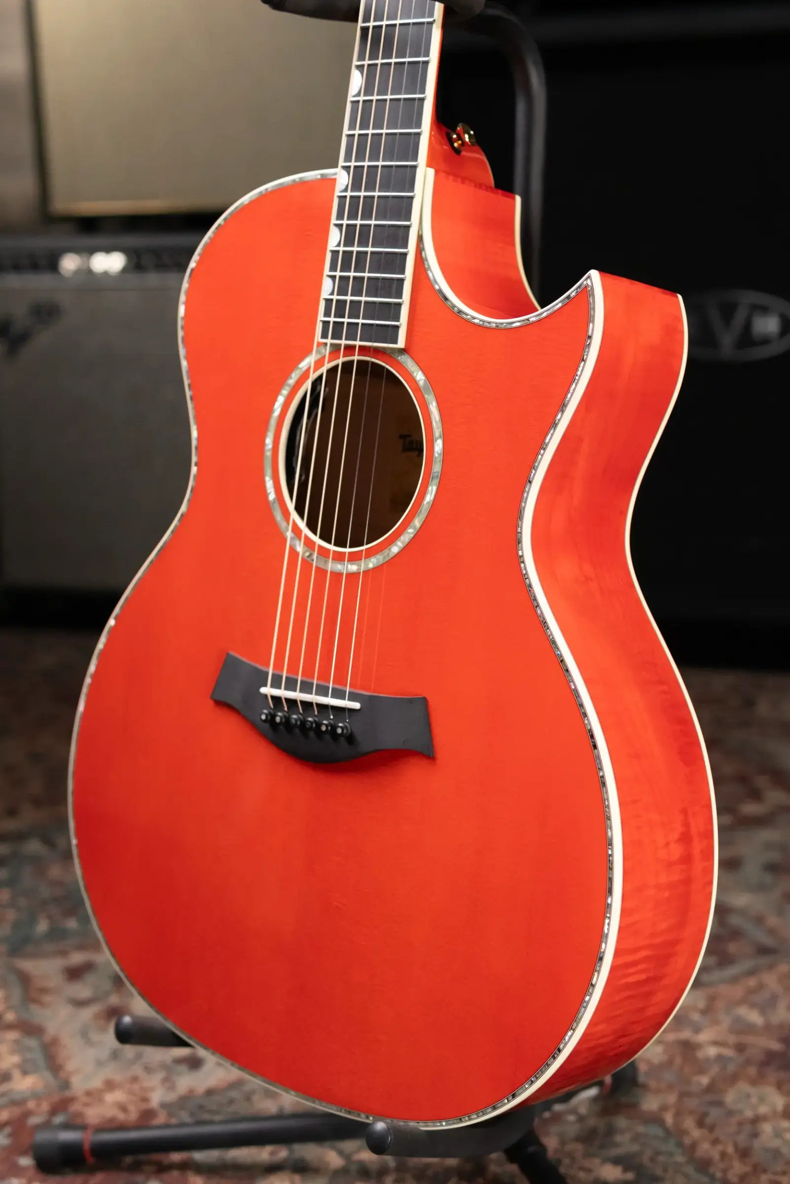 Taylor Doyle Dykes Signature Model Thin Body Grand Auditorium Acoustic/Electric Guitar with Hardshell Case