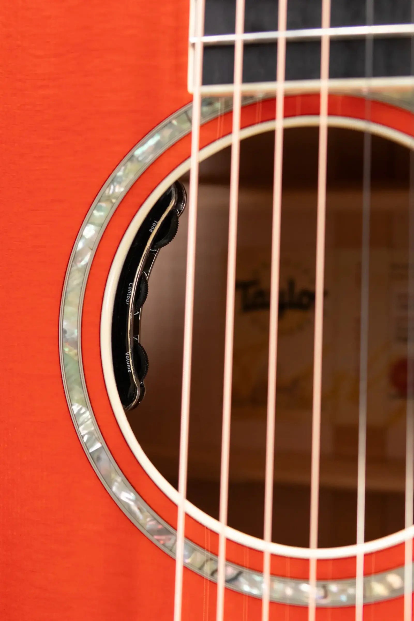 Taylor Doyle Dykes Signature Model Thin Body Grand Auditorium Acoustic/Electric Guitar with Hardshell Case