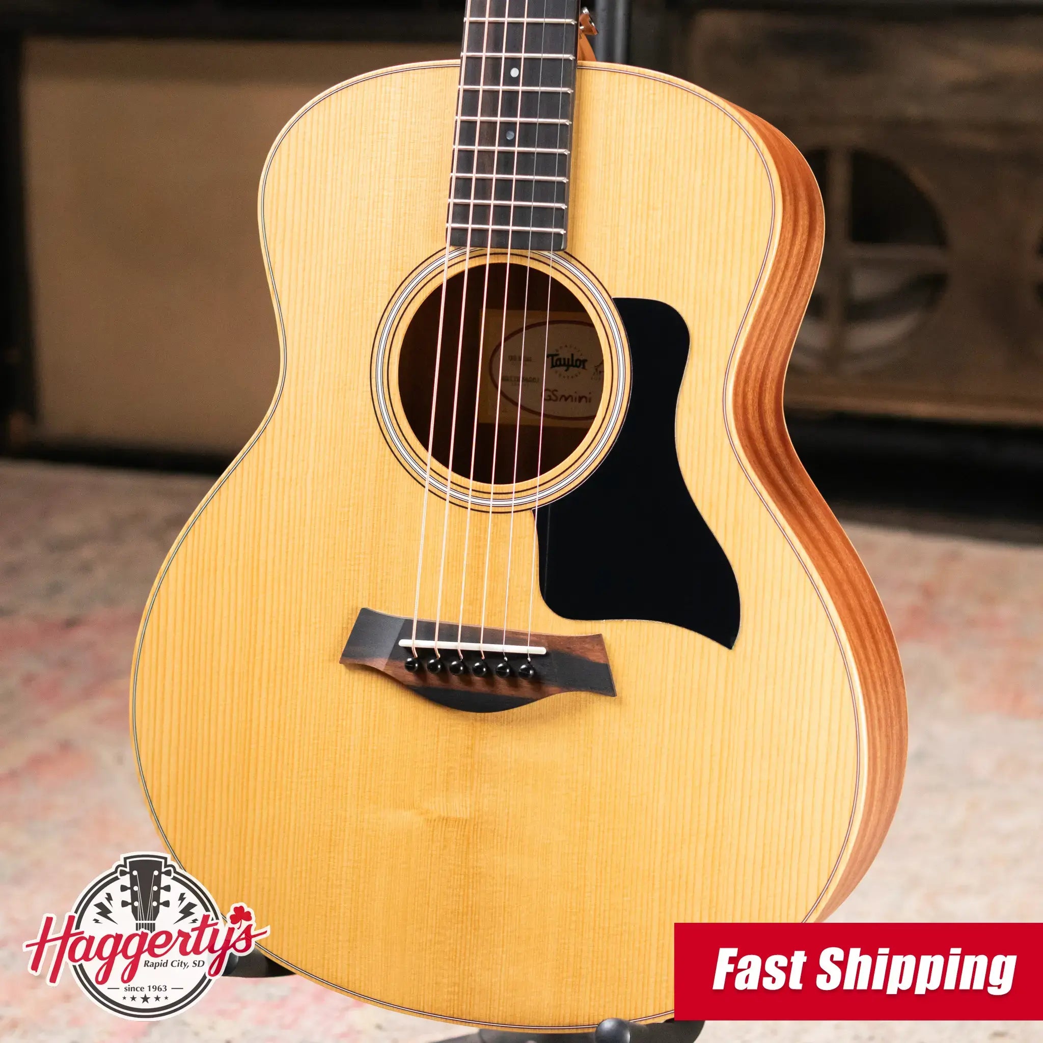 Taylor GS Mini Sapele Acoustic Guitar with Tan Structured Gigbag