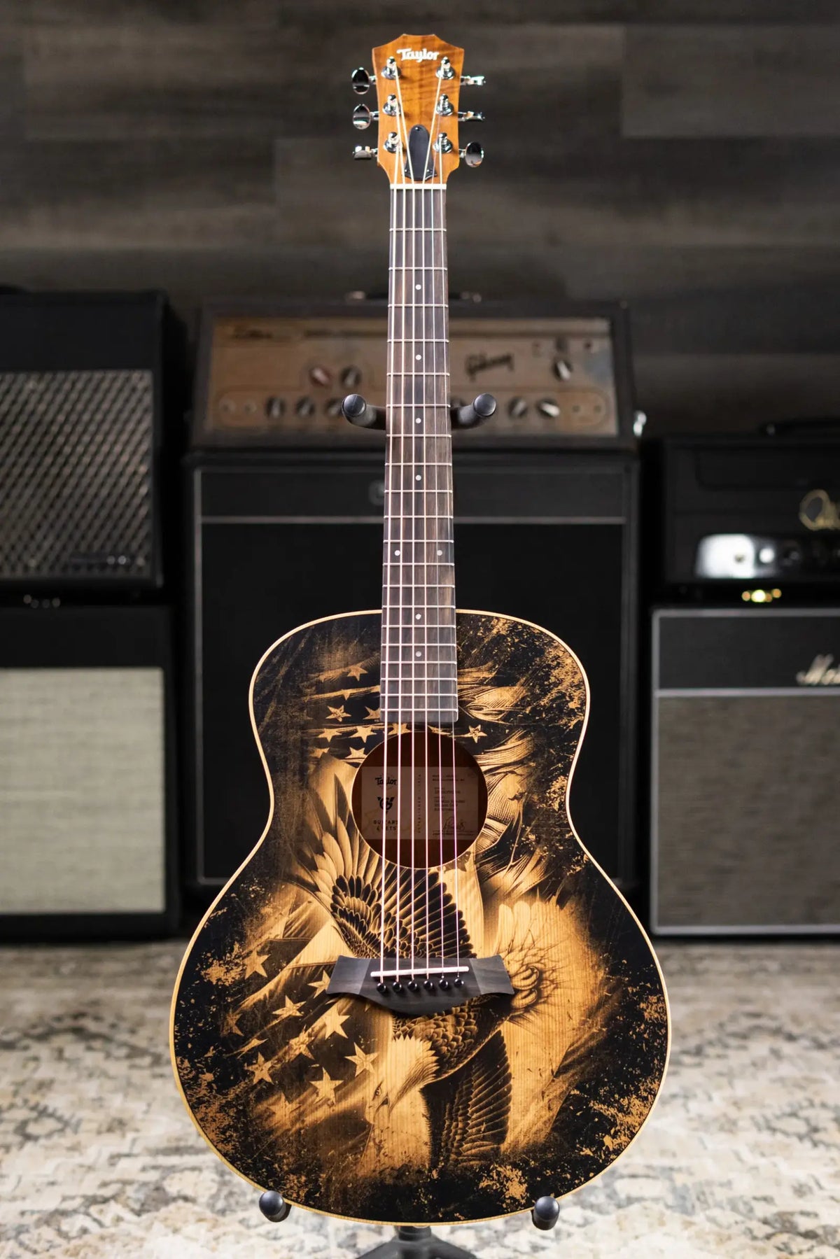 Taylor GS Mini Special Edition Guitars 4 Veterans Acoustic Guitar with GS Mini Bag