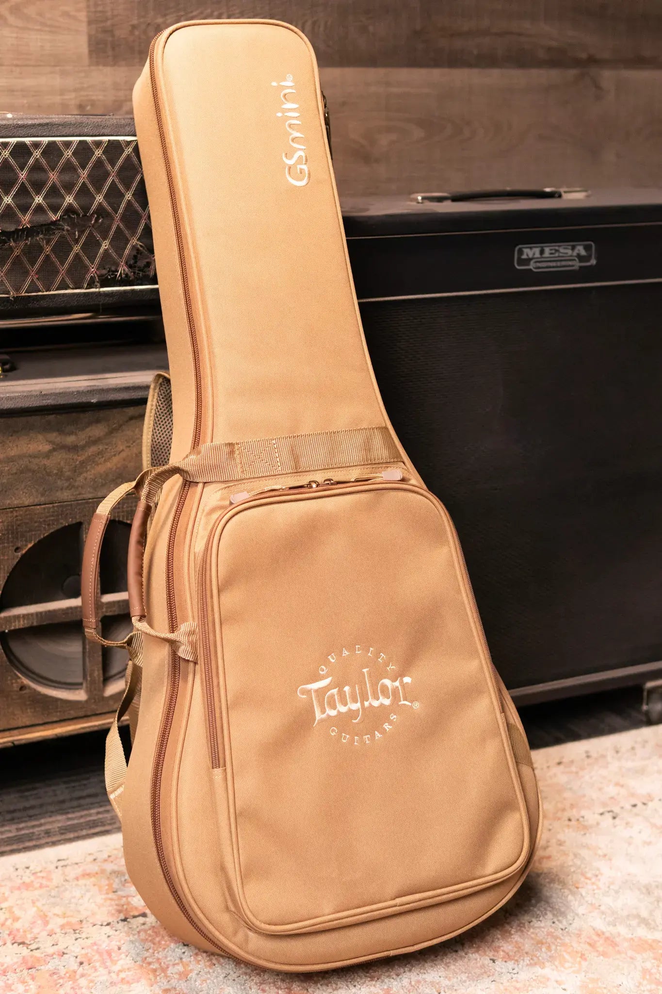 Taylor GS Mini-e Koa Bass with GS Mini Bag