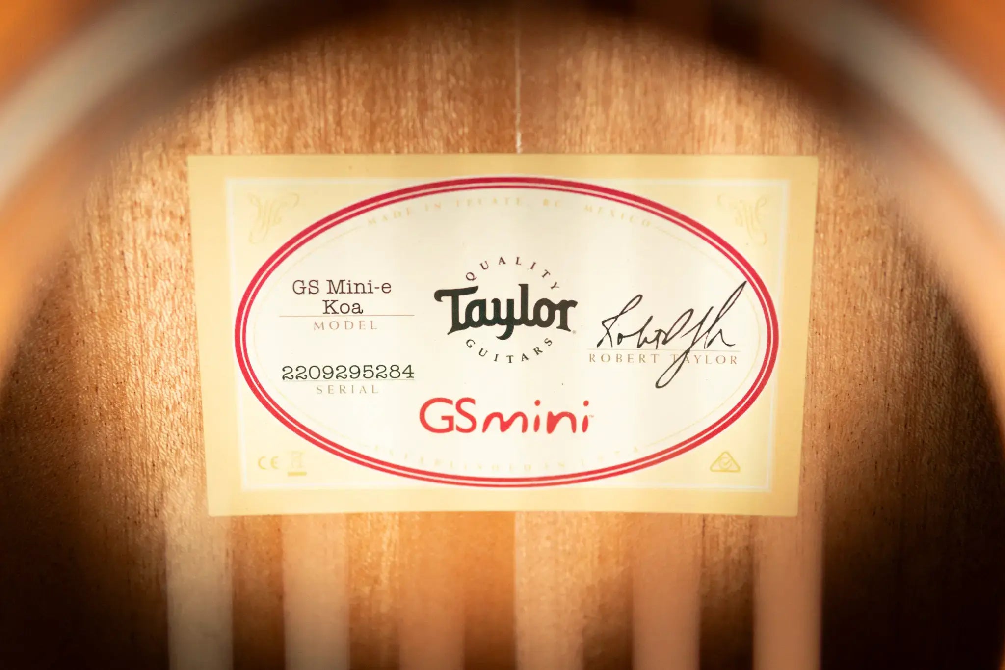 Taylor GS Mini-e Koa Left-Handed Acoustic/Electric Guitar with Gig Bag