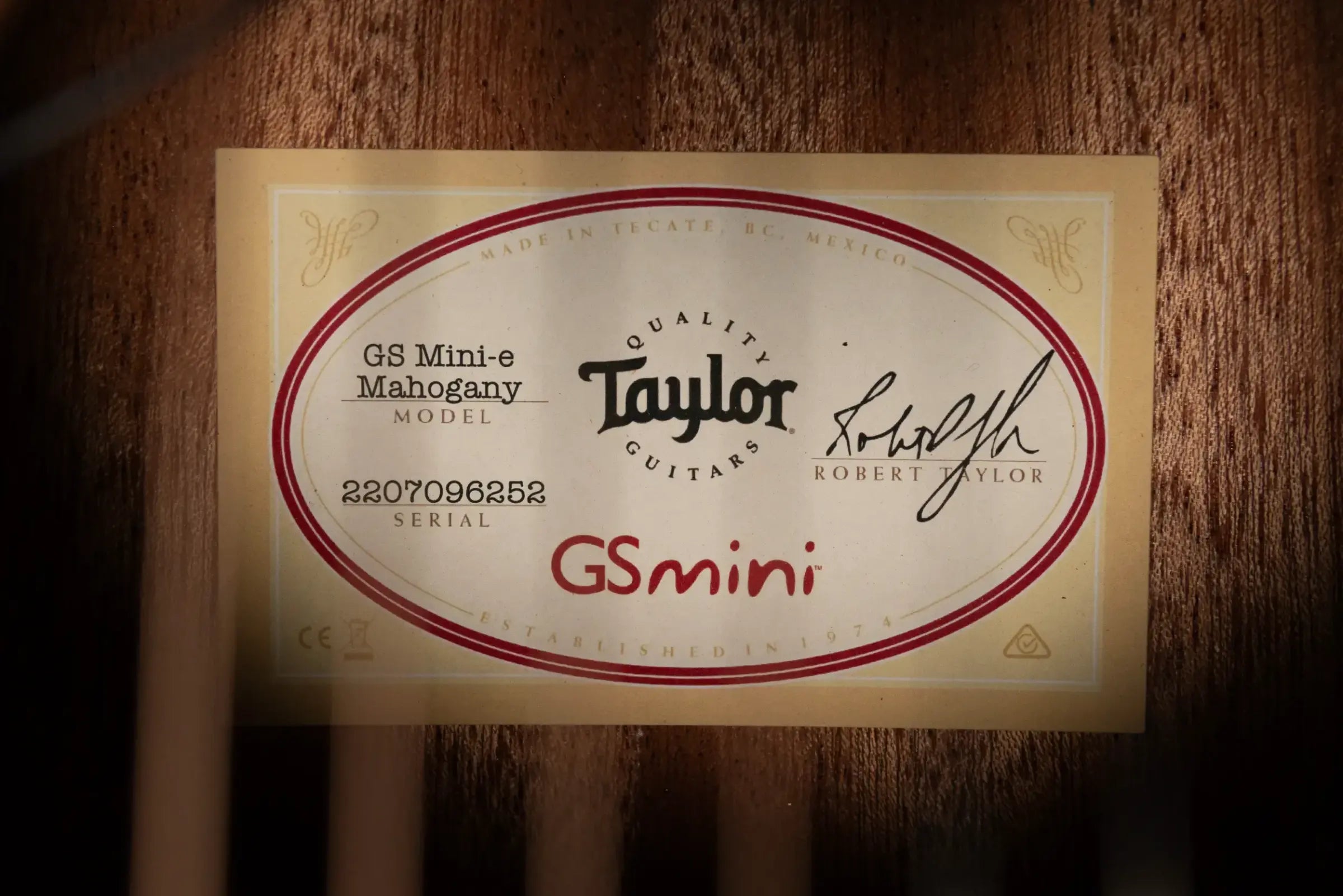 Taylor GS Mini-e Mahogany Acoustic/Electric Guitar with GS Mini Bag