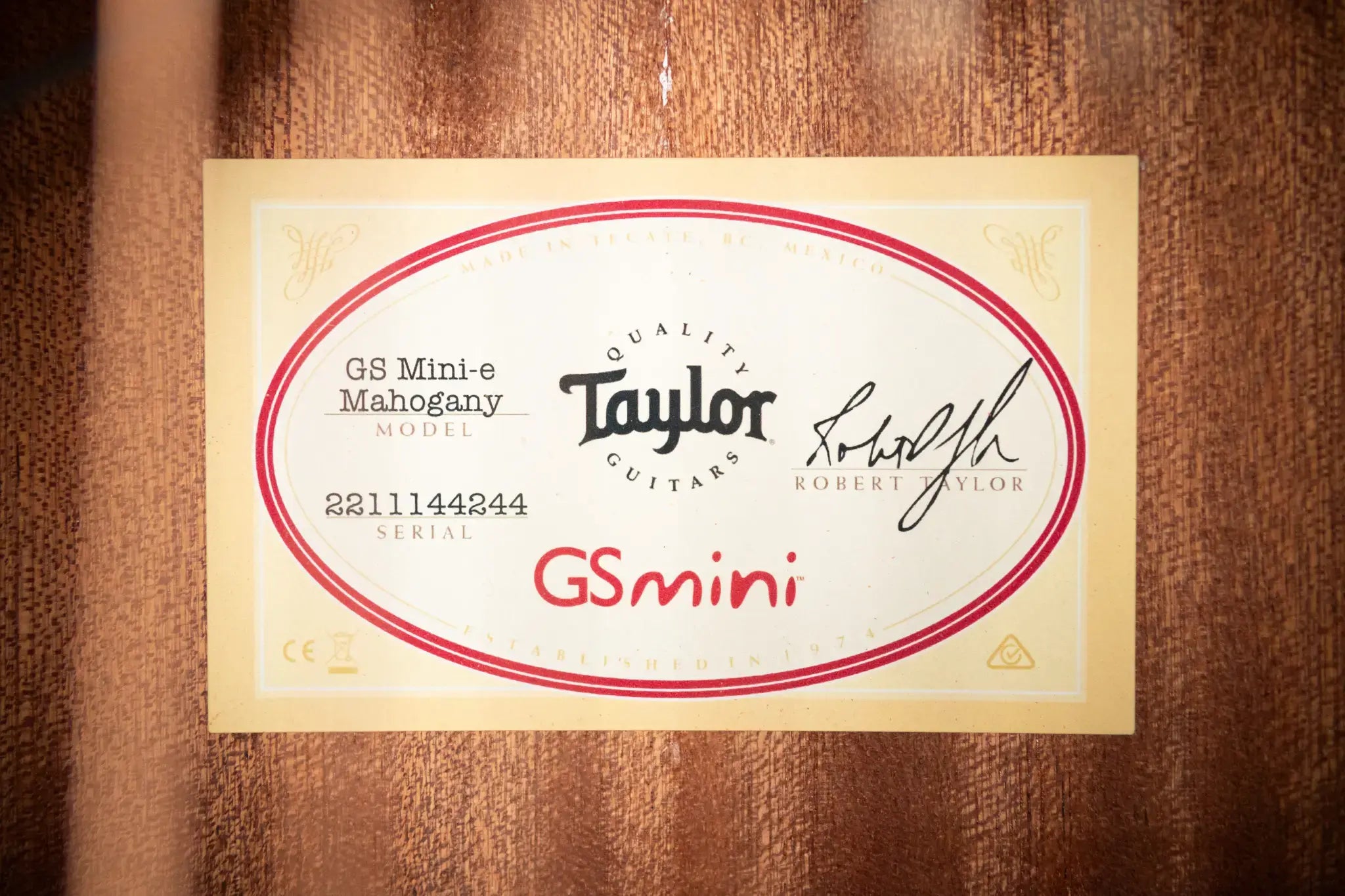 Taylor GS Mini-e Mahogany Acoustic-Electric Guitar with Structured Gig Bag