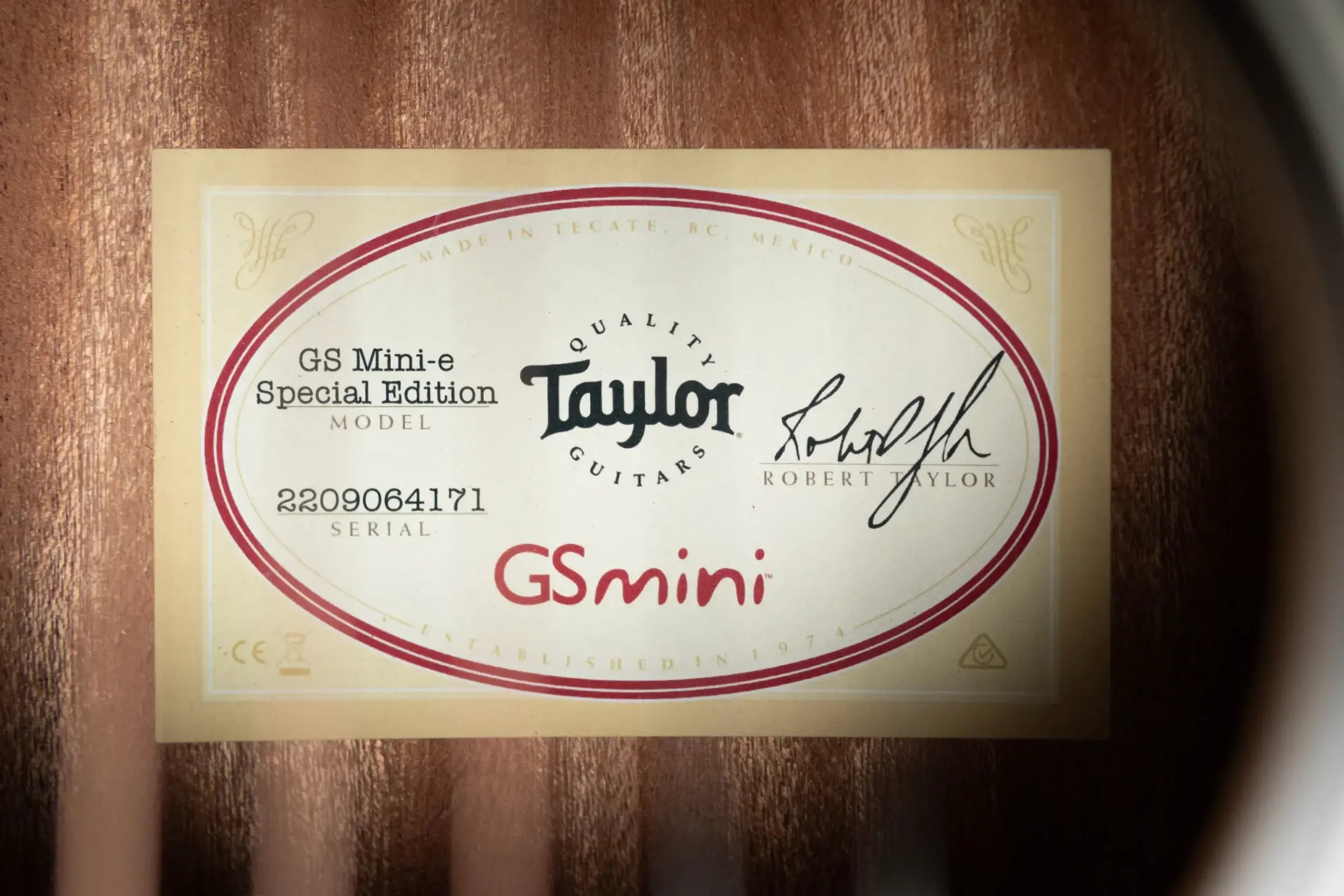 Taylor GS Mini-e Special Edition Acoustic/Electric - Transparent Black with GS Mini Bag