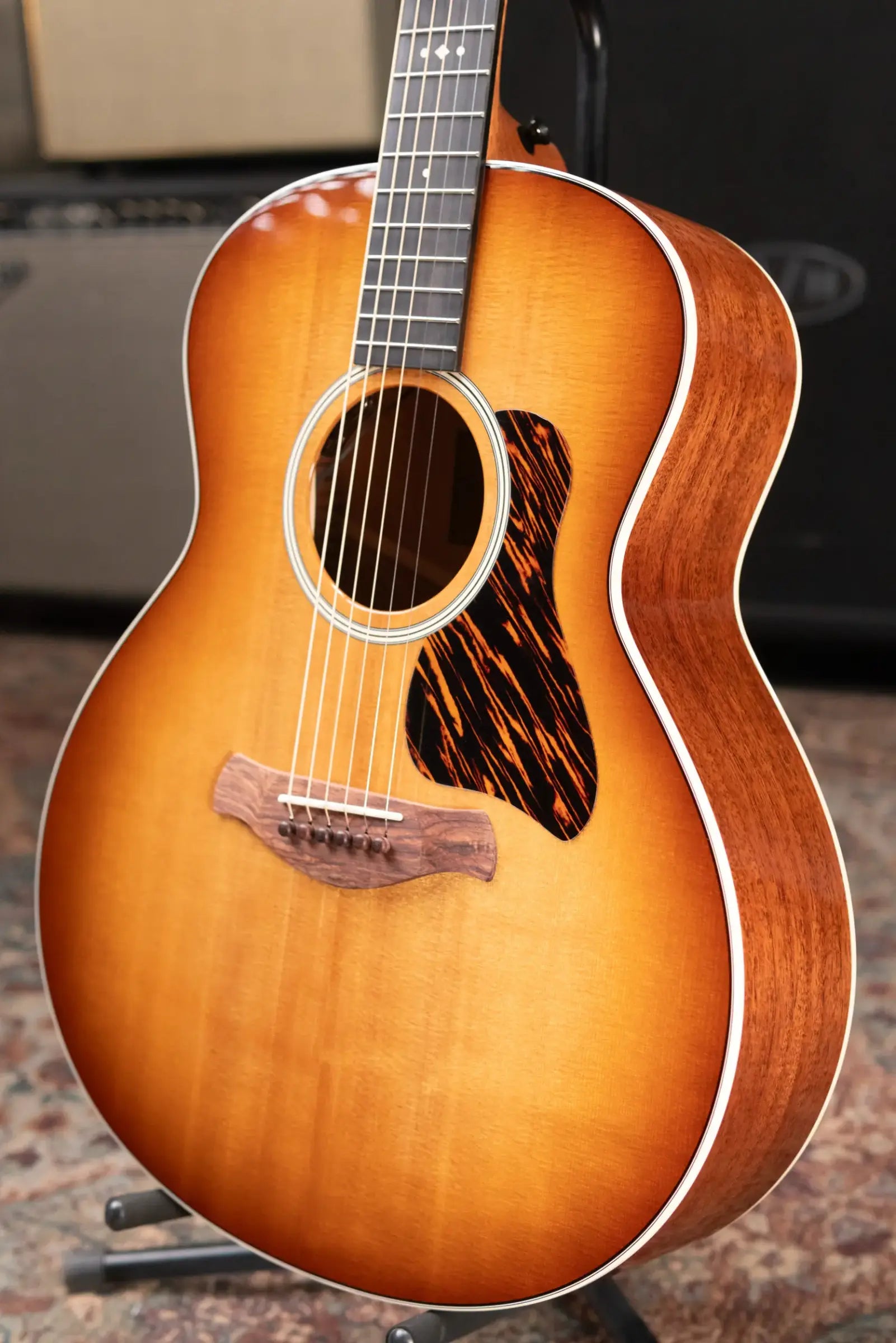 Taylor Gold Label 514e SB Super Auditorium Acoustic/Electric Guitar - Sunburst with Firestripe Pickguard and Hardshell Case