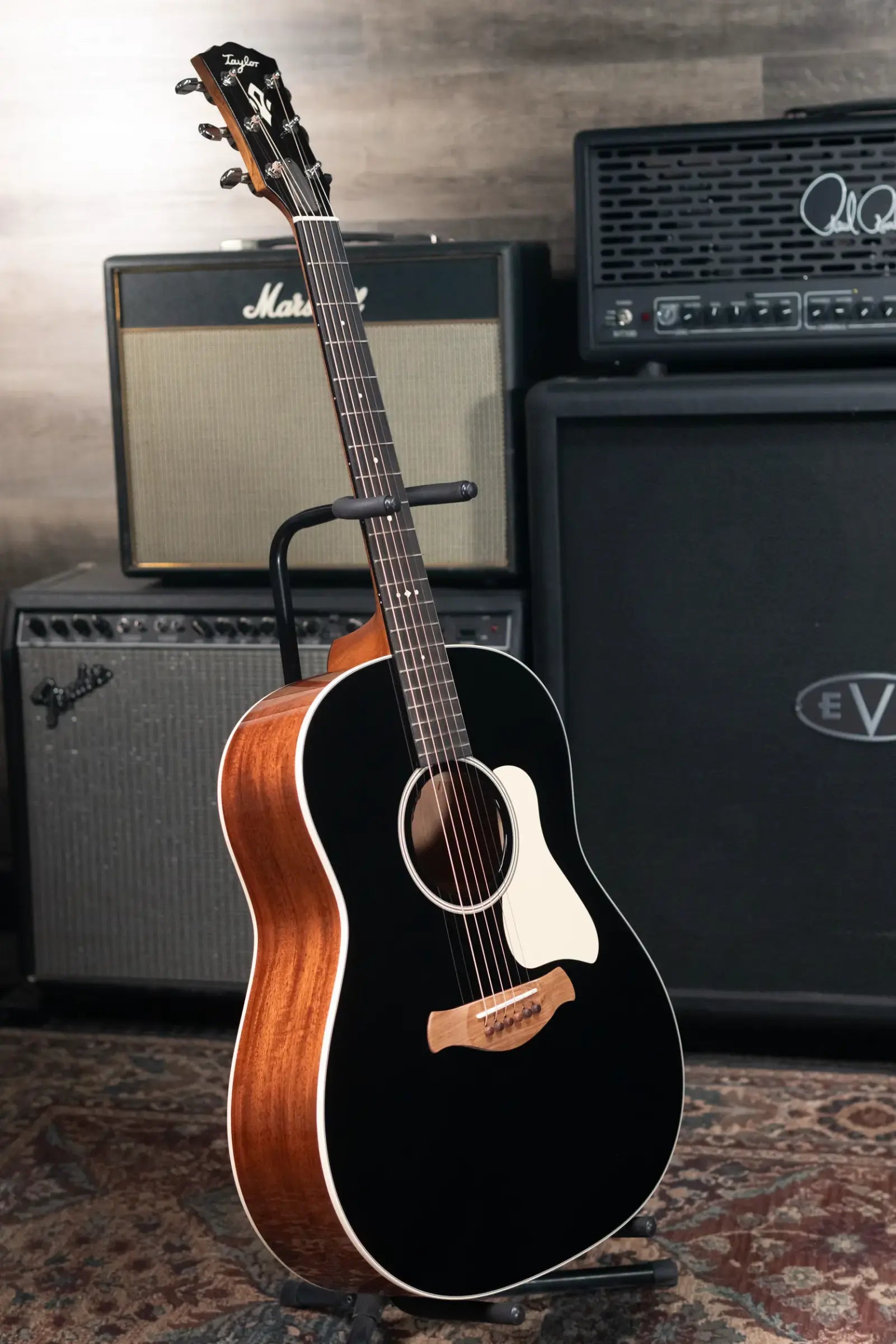 Taylor Gold Label 517e Grand Pacific Acoustic/Electric Guitar - Blacktop with Hardshell Case