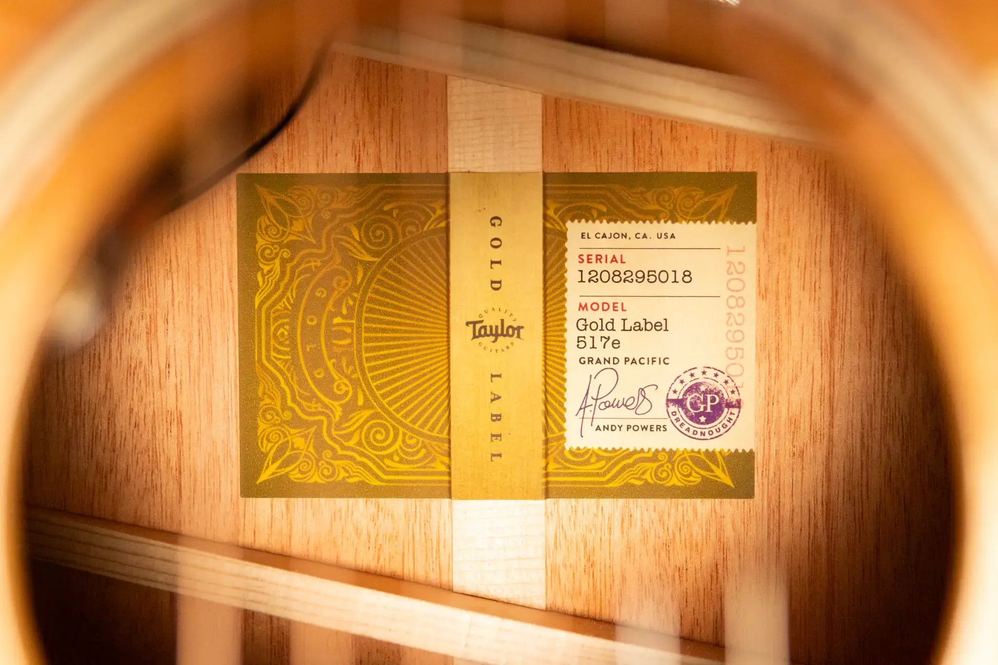 Taylor Gold Label 517e Grand Pacific Acoustic/Electric Guitar - Natural Top with Cream Pickguard and Hardshell Case - Factory Demo