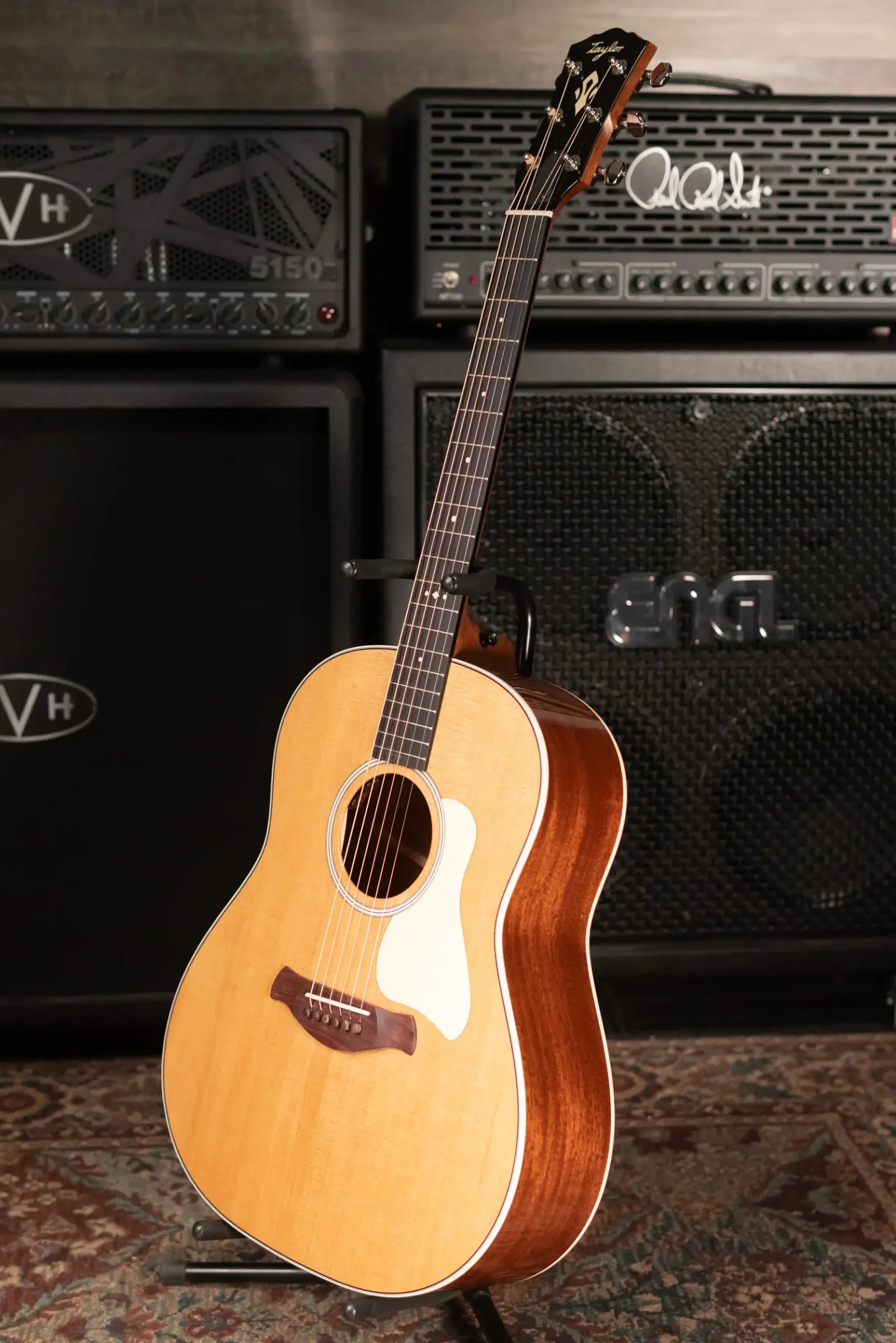 Taylor Gold Label 517e Grand Pacific Acoustic/Electric Guitar - Natural with Cream Pickguard and Hardshell Case - Factory Demo