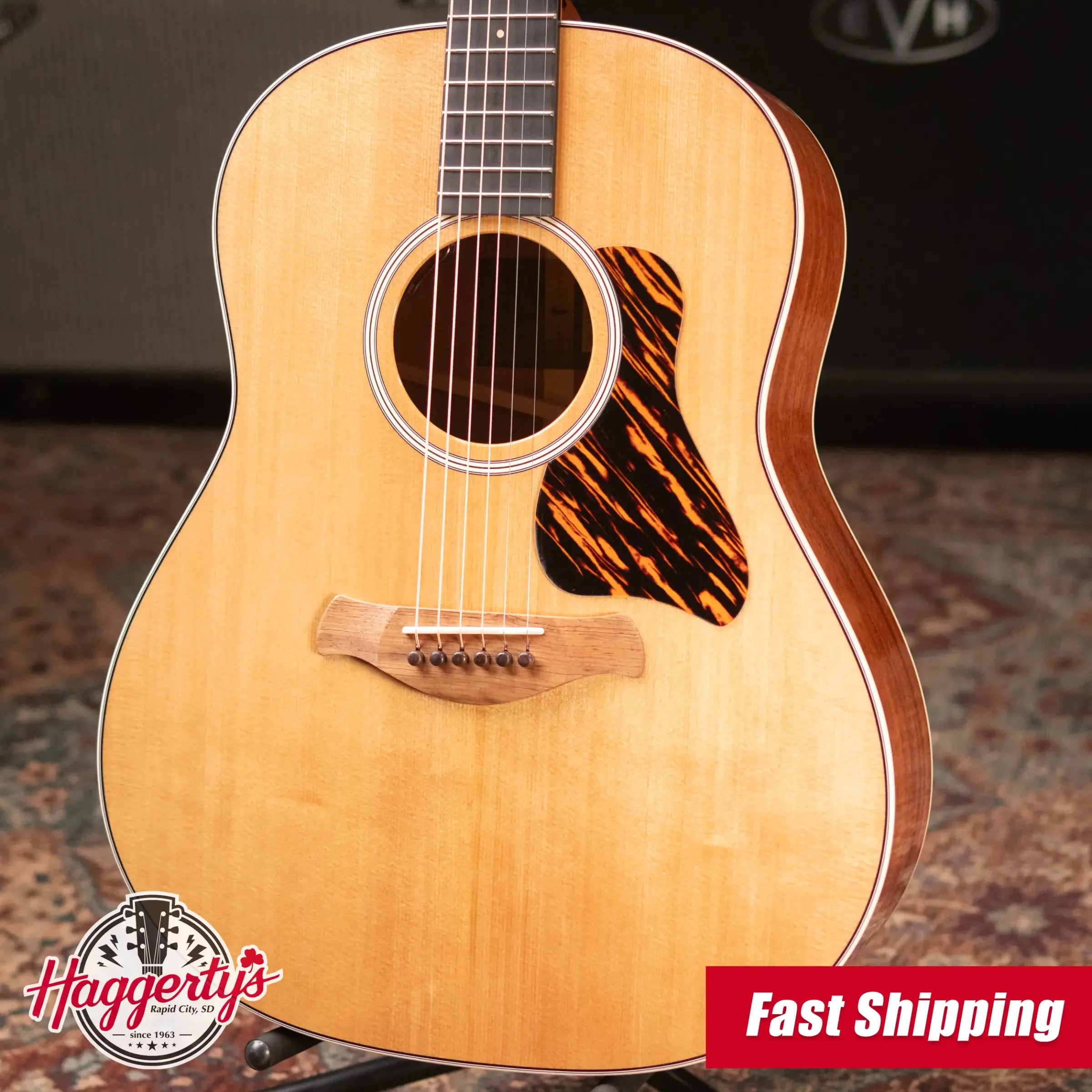 Taylor Gold Label 517e Grand Pacific Acoustic/Electric Guitar - Natural with Hardshell Case