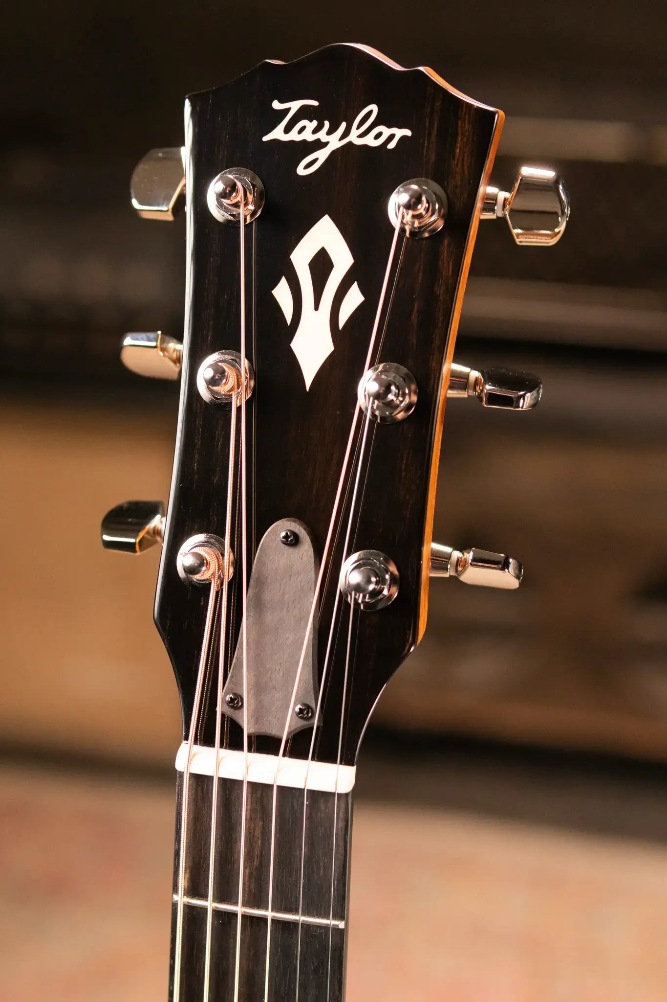 Taylor Gold Label 714e SB Super Auditorium Acoustic/Electric Guitar - Sunburst with Firestripe Pickguard and Hardshell Case