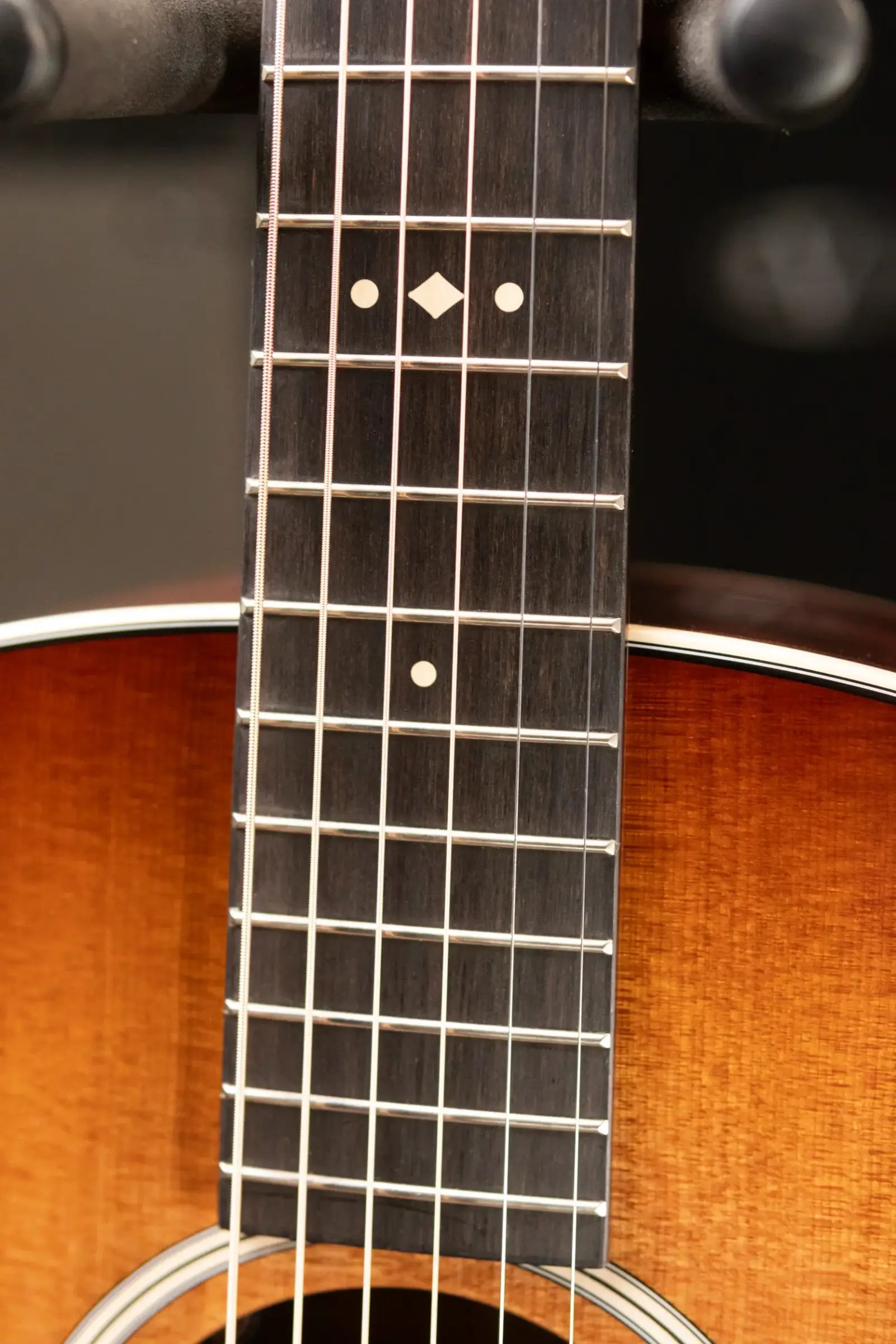 Taylor Gold Label 717e Grand Pacific Acoustic/Electric Guitar - Sunburst with Cream Pickguard and Hardshell Case