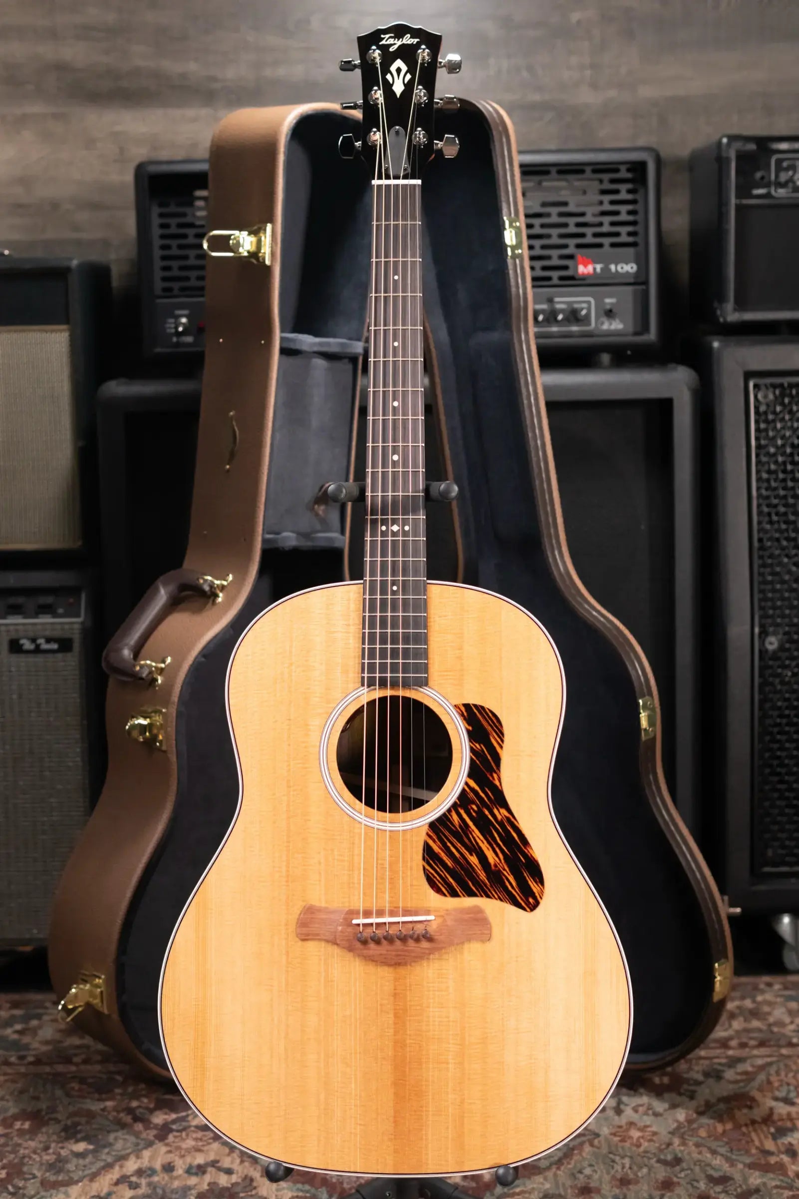 Taylor Gold Label 717e Grand Pacific Acoustic/Electric Guitar with Hardshell Case