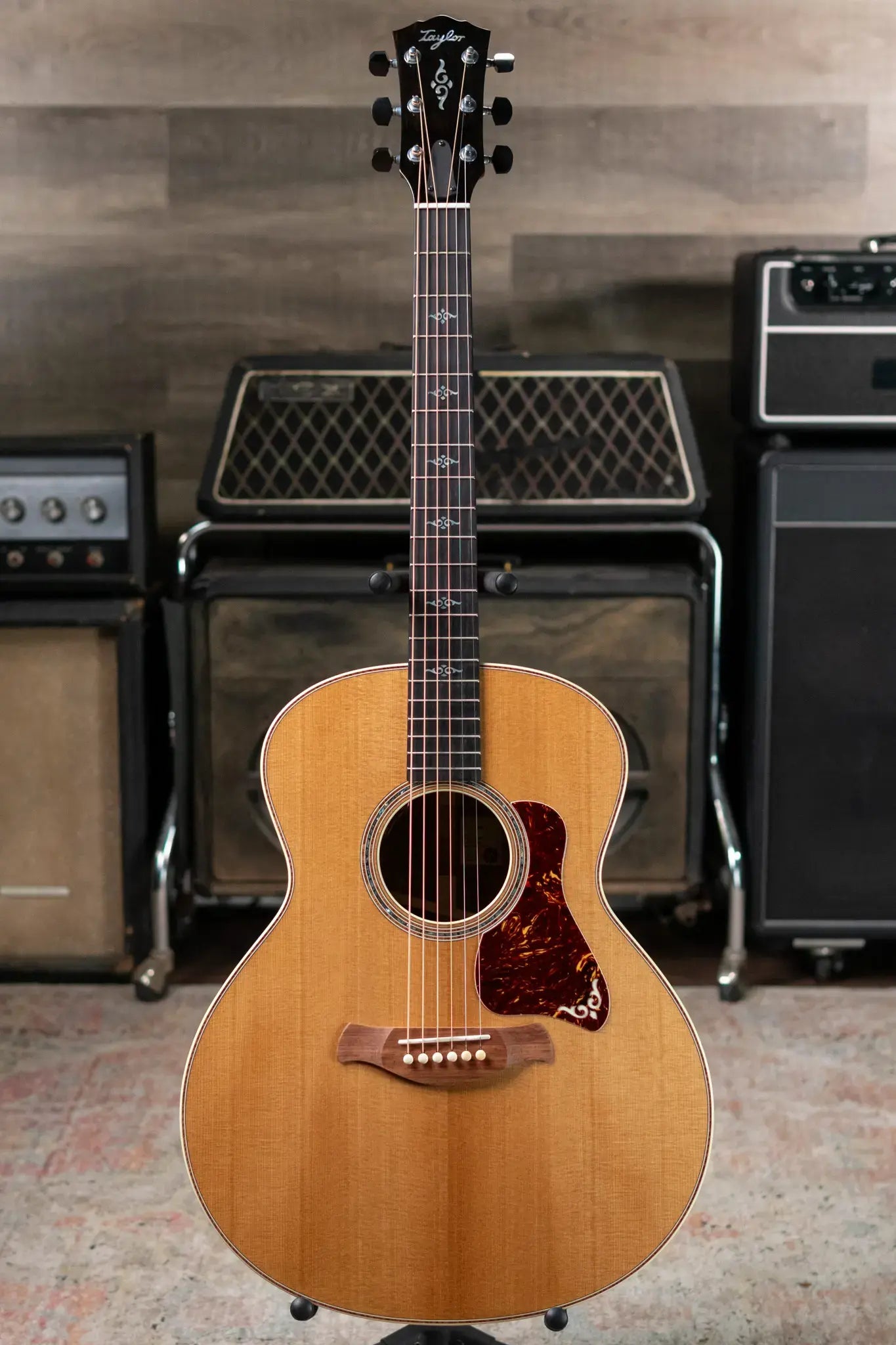 Taylor Gold Label 814e Super Auditorium Koa Acoustic/Electric with Hardshell Case