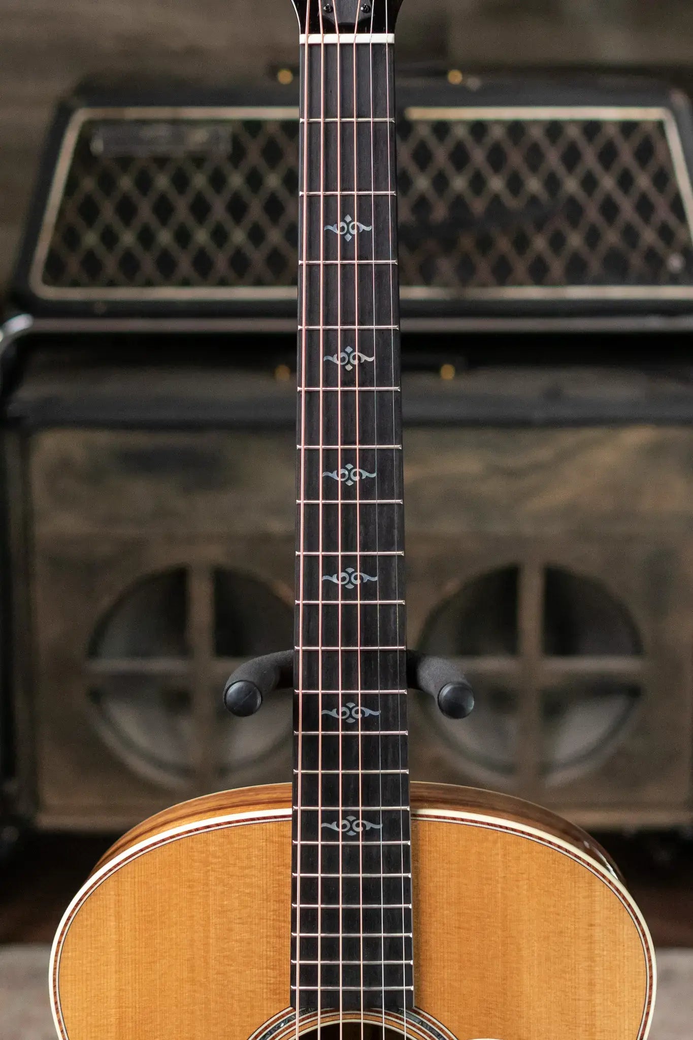 Taylor Gold Label 814e Super Auditorium Koa Acoustic/Electric with Hardshell Case