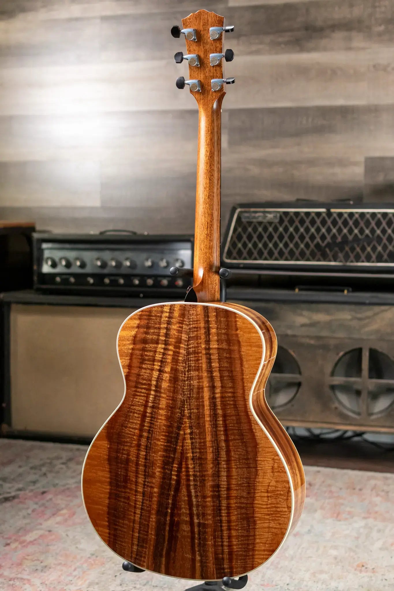 Taylor Gold Label 814e Super Auditorium Koa Acoustic/Electric with Hardshell Case