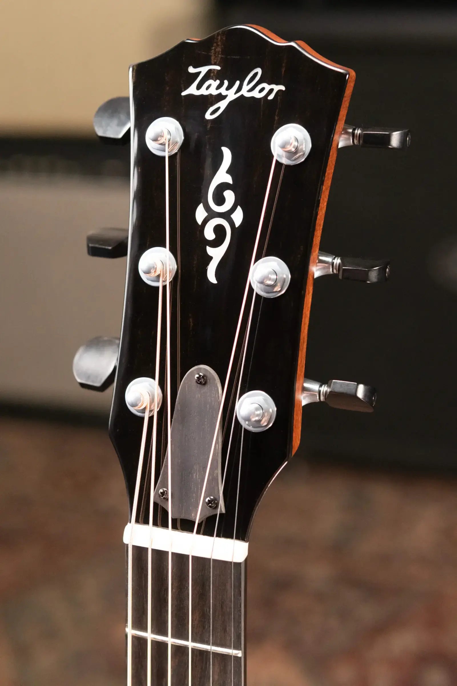 Taylor Gold Label 814e SB Honduran Rosewood Super Auditorium Acoustic/Electric Guitar - Burst Top with Hardshell Case