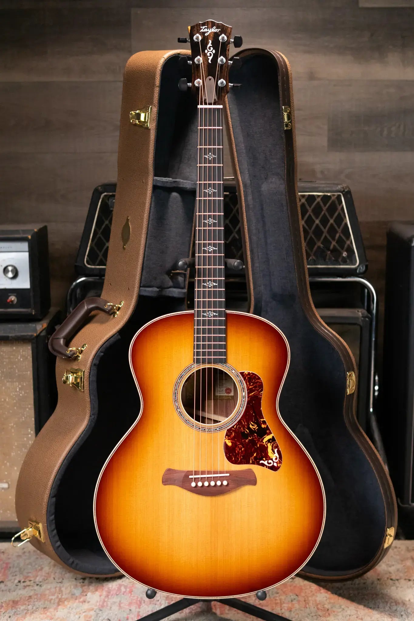 Taylor Gold Label 814e SB Super Auditorium Acoustic/Electric Guitar - Burst Top with Hardshell Case - Factory Demo