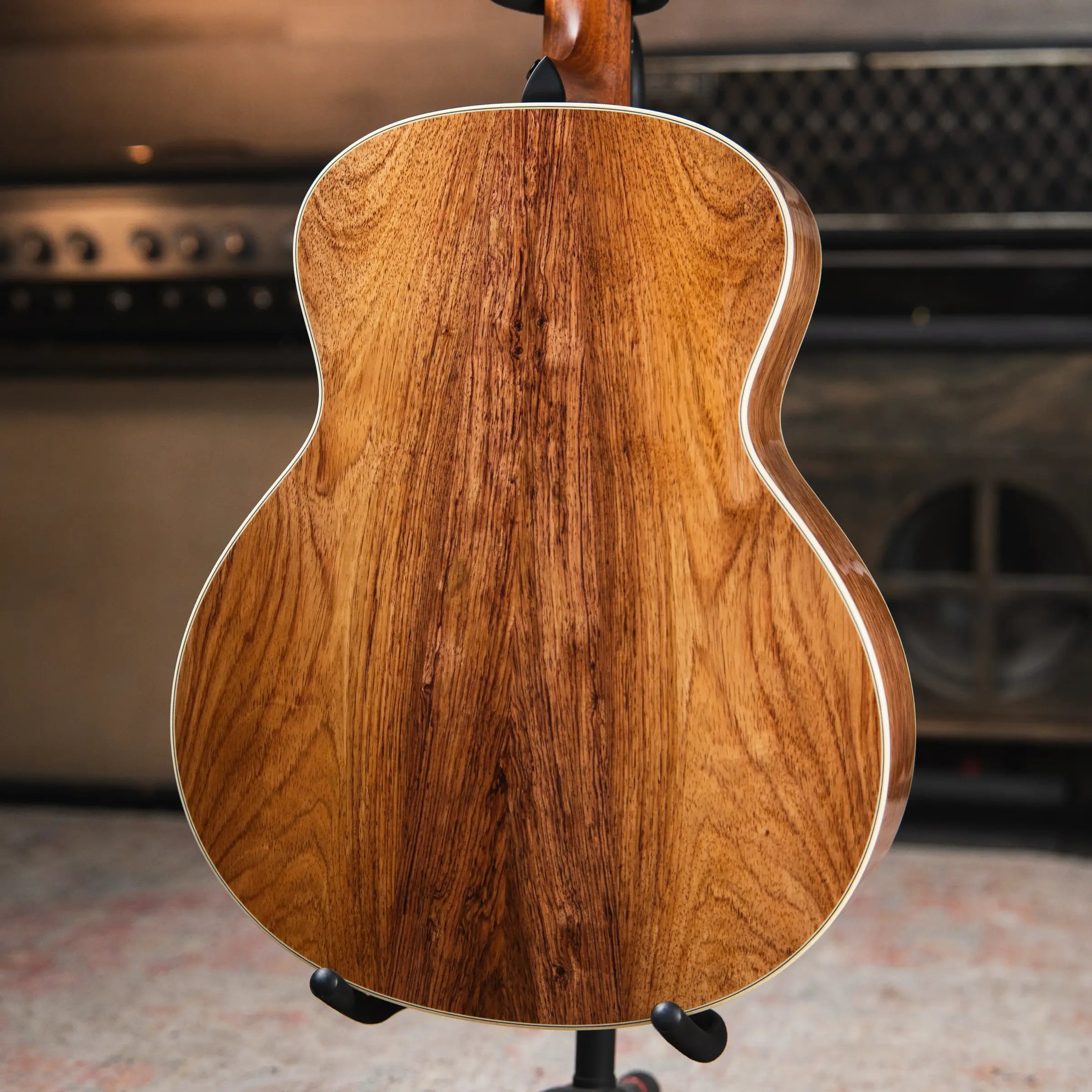 Taylor Gold Label 814e Super Auditorium Acoustic/Electric Guitar - Natural Top with Hardshell Case