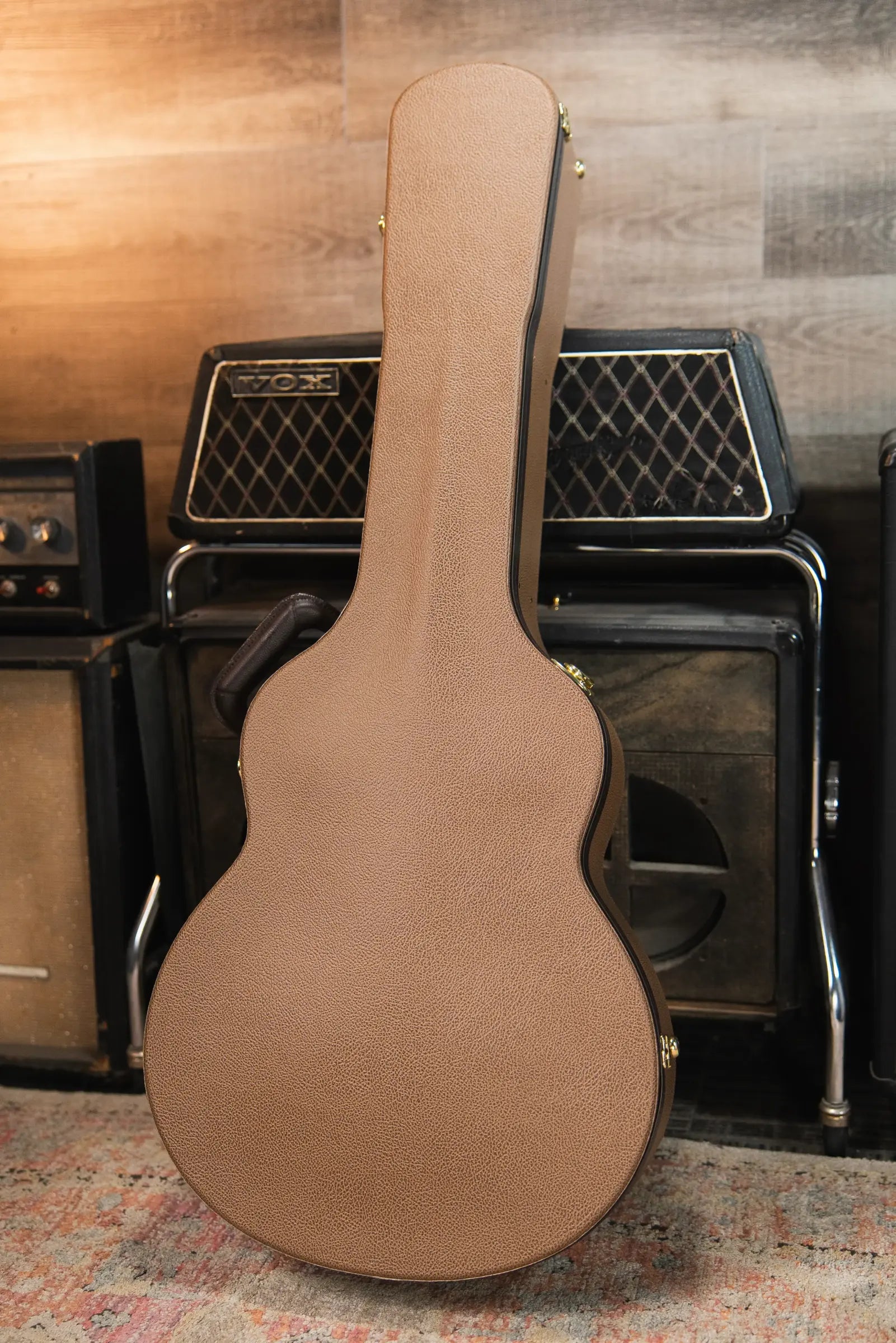 Taylor Gold Label 814e Super Auditorium Acoustic/Electric Guitar - Natural Top with Hardshell Case