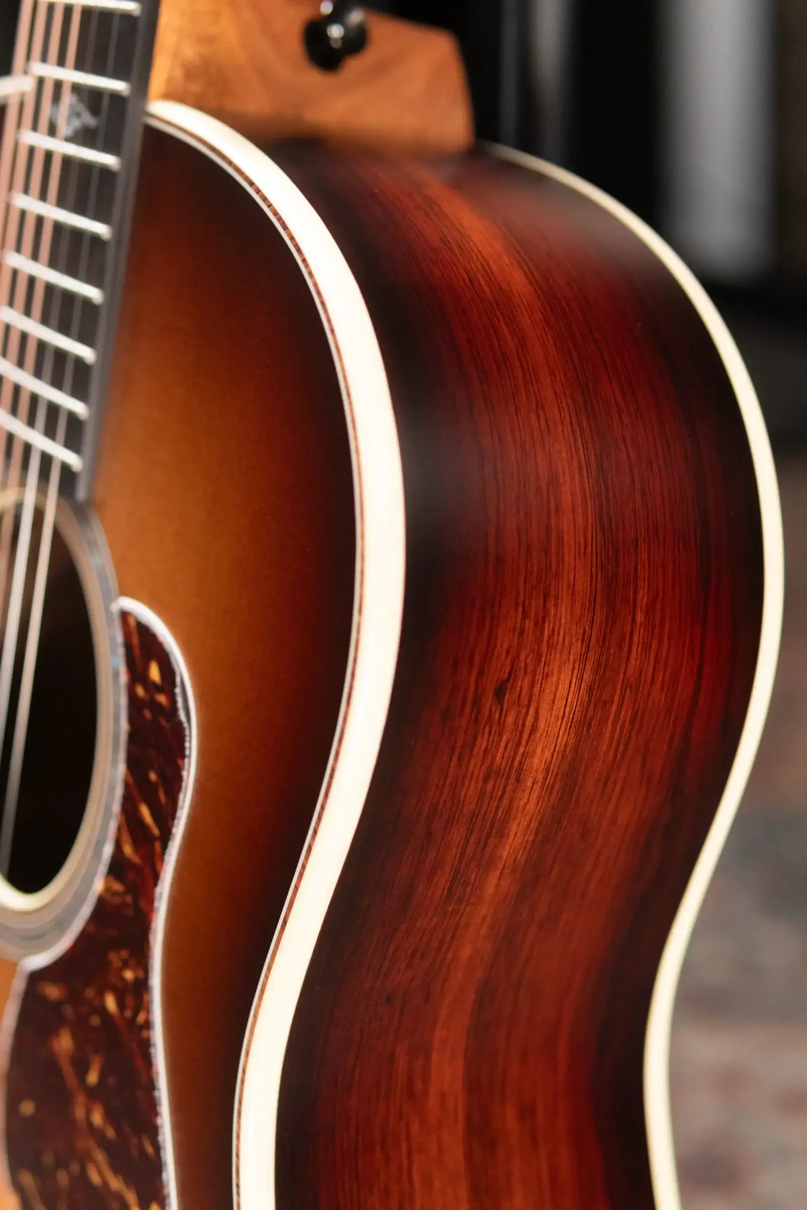 Taylor Gold Label 817e SB Grand Pacific Acoustic/Electric Guitar - Sunburst with Hardshell Case
