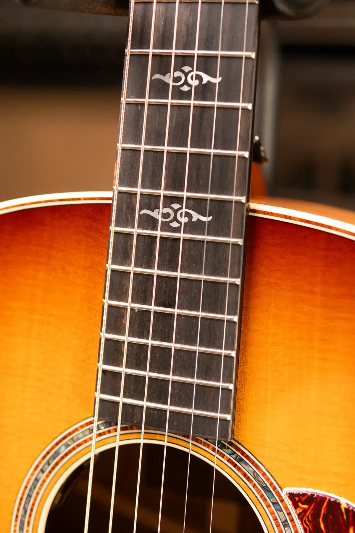 Taylor Gold Label 817e SB Grand Pacific Acoustic/Electric Guitar - Sunburst with Hardshell Case - Demo