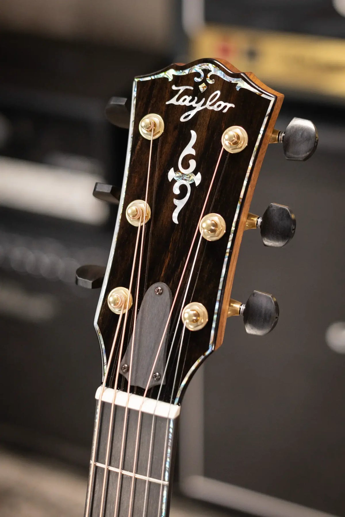 Taylor Gold Label 914e SB Super Auditorium Acoustic/Electric Guitar - Sunburst with Hardshell Case - Demo