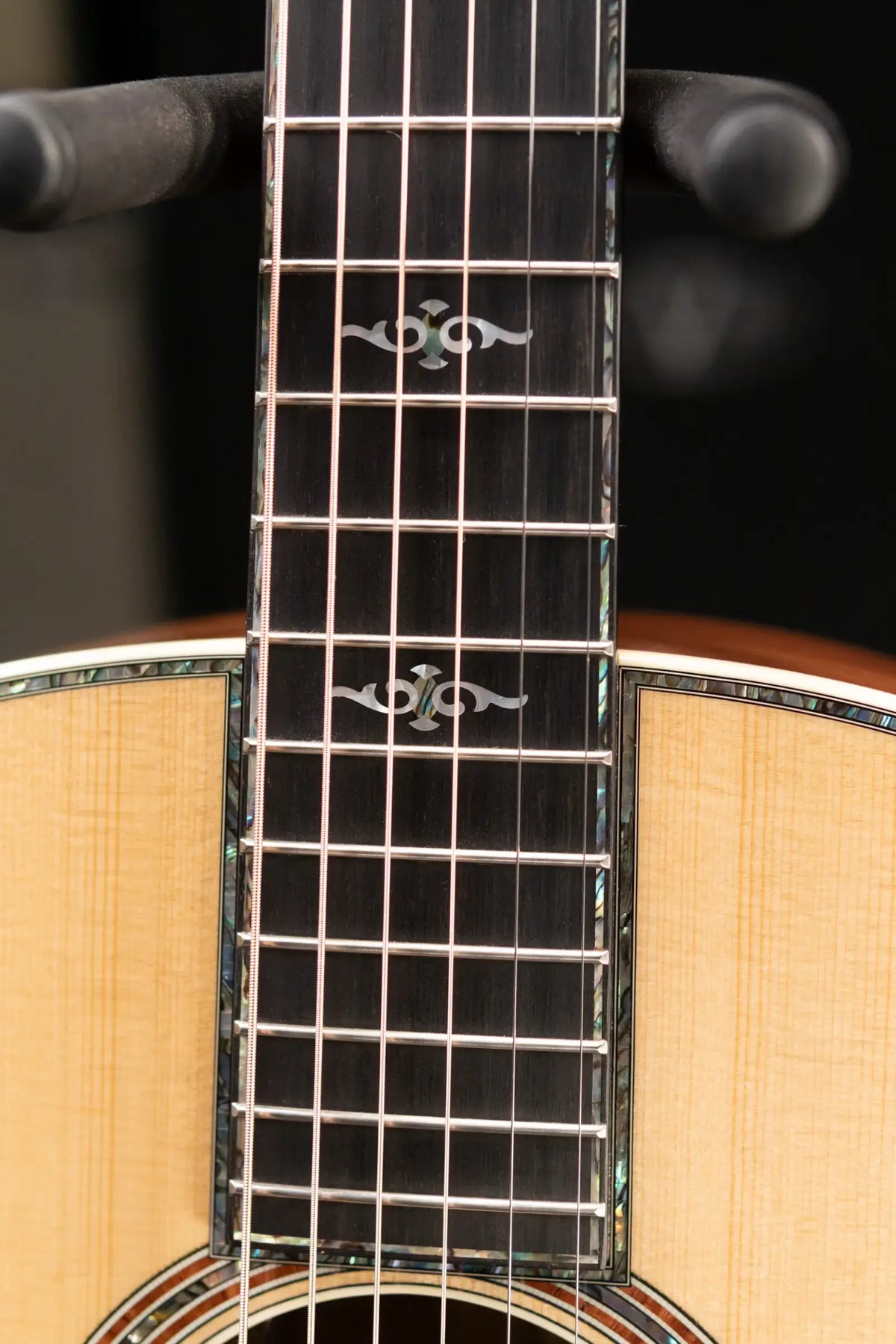 Taylor Gold Label 917e Grand Pacific Acoustic/Electric Guitar - Natural with Hardshell Case