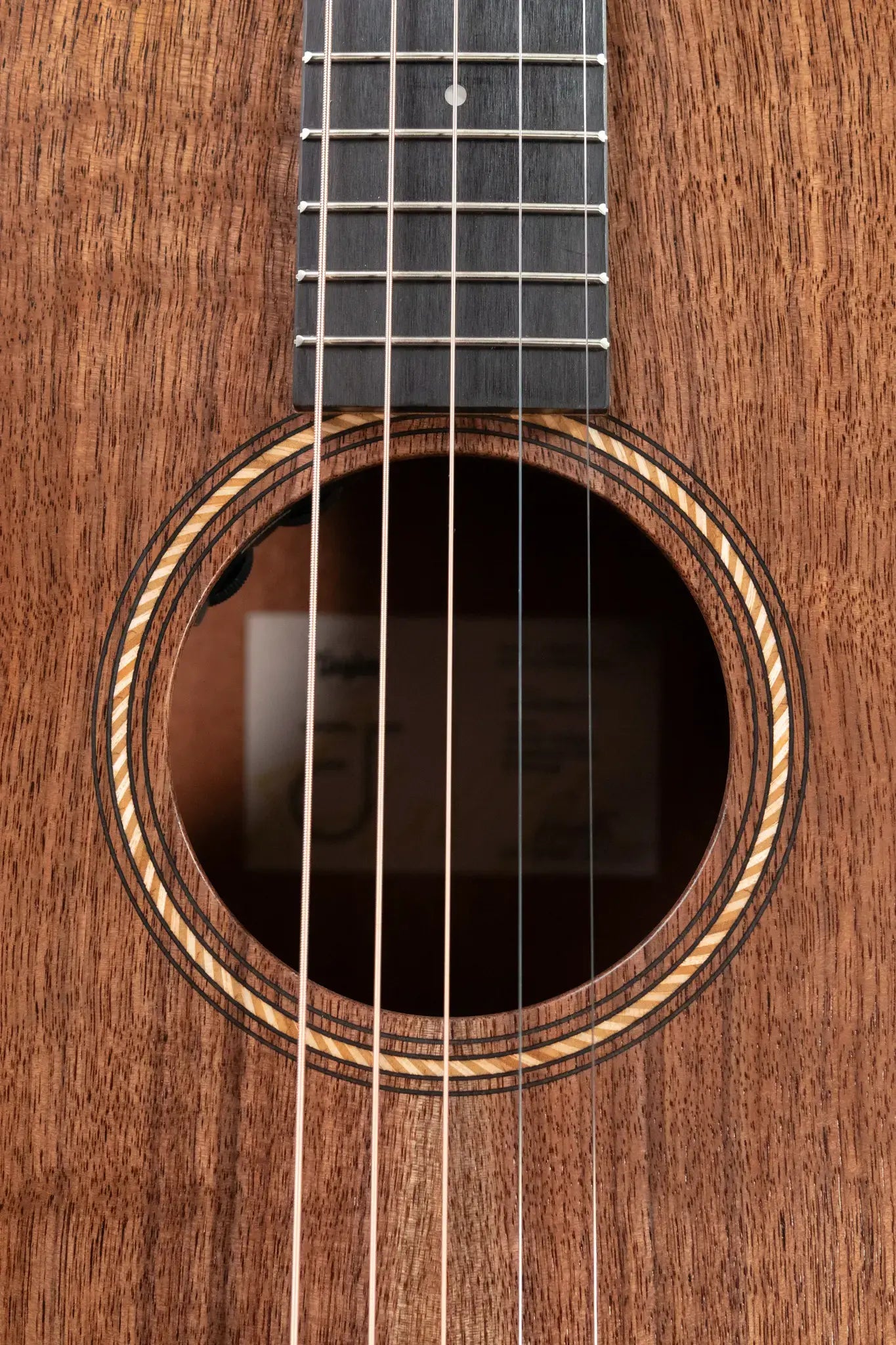 Taylor Jacob Collier Academy 22e 5-String Grand Concert Acoustic/Electric Guitar with Gig Bag