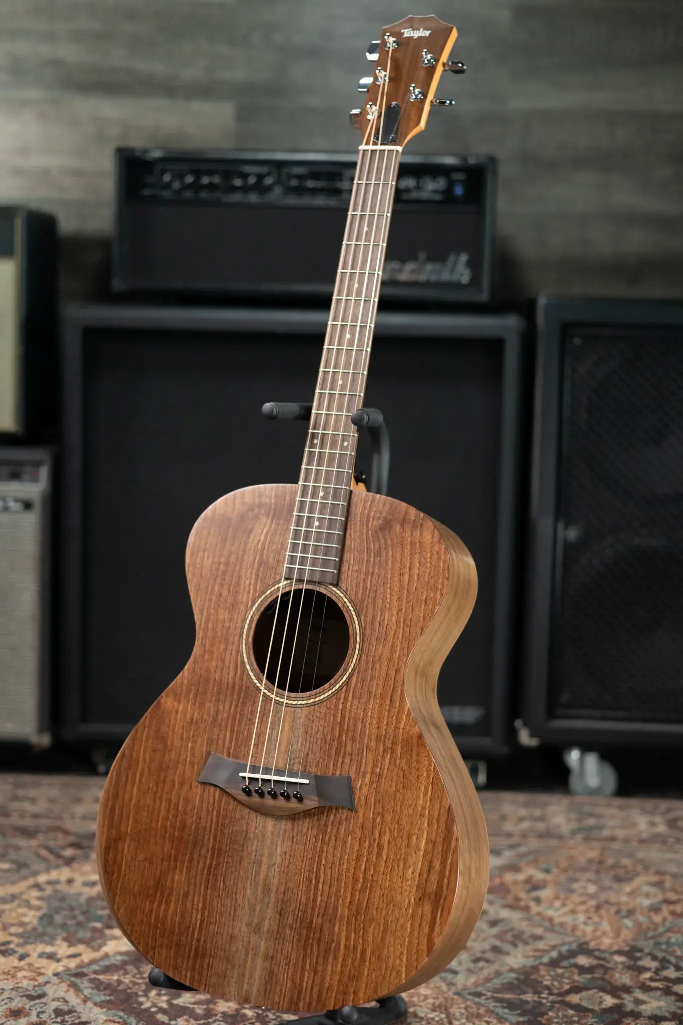 Taylor Jacob Collier Academy 22e 5-String Grand Concert Acoustic/Electric Guitar with Gig Bag