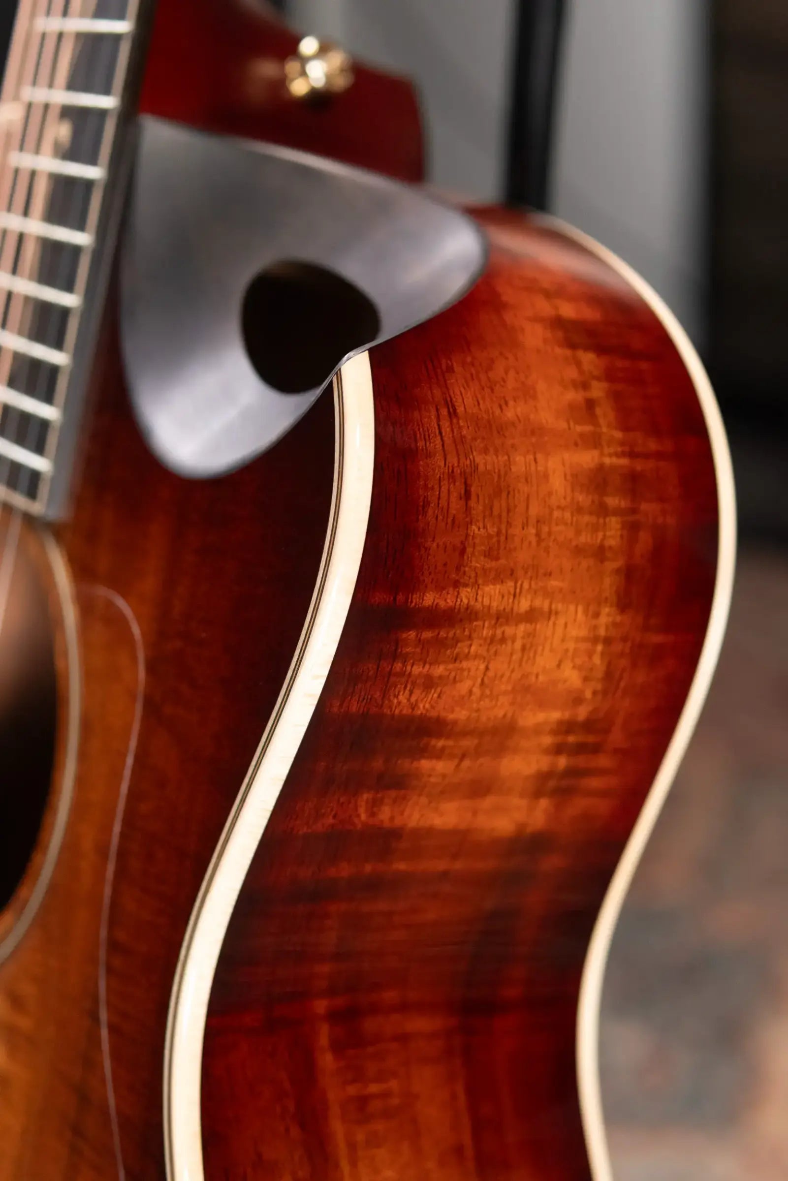 Taylor K26ce Grand Symphony Acoustic/Electric with Hardshell Case - Used