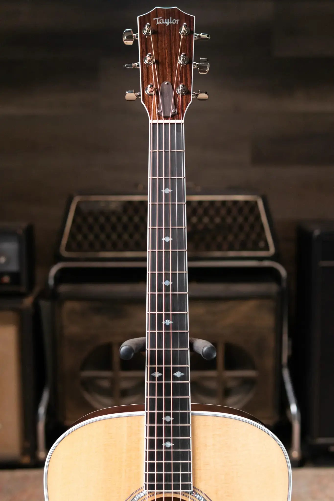 Taylor Legacy 810e Dreadnought Acoustic/Electric Guitar with Hardshell Case