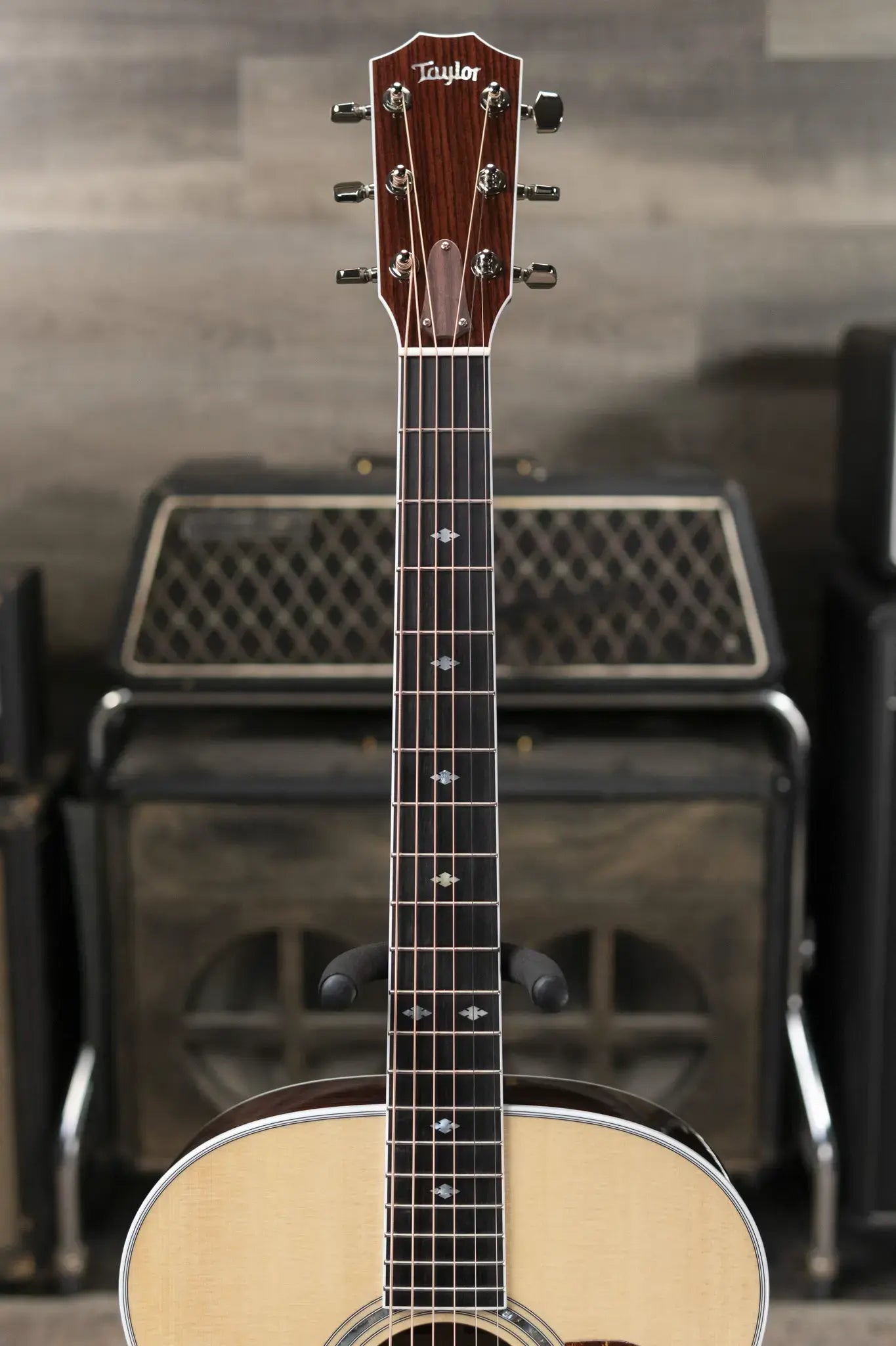 Taylor Legacy 815e Jumbo Acoustic/Electric Guitar with Hardshell Case