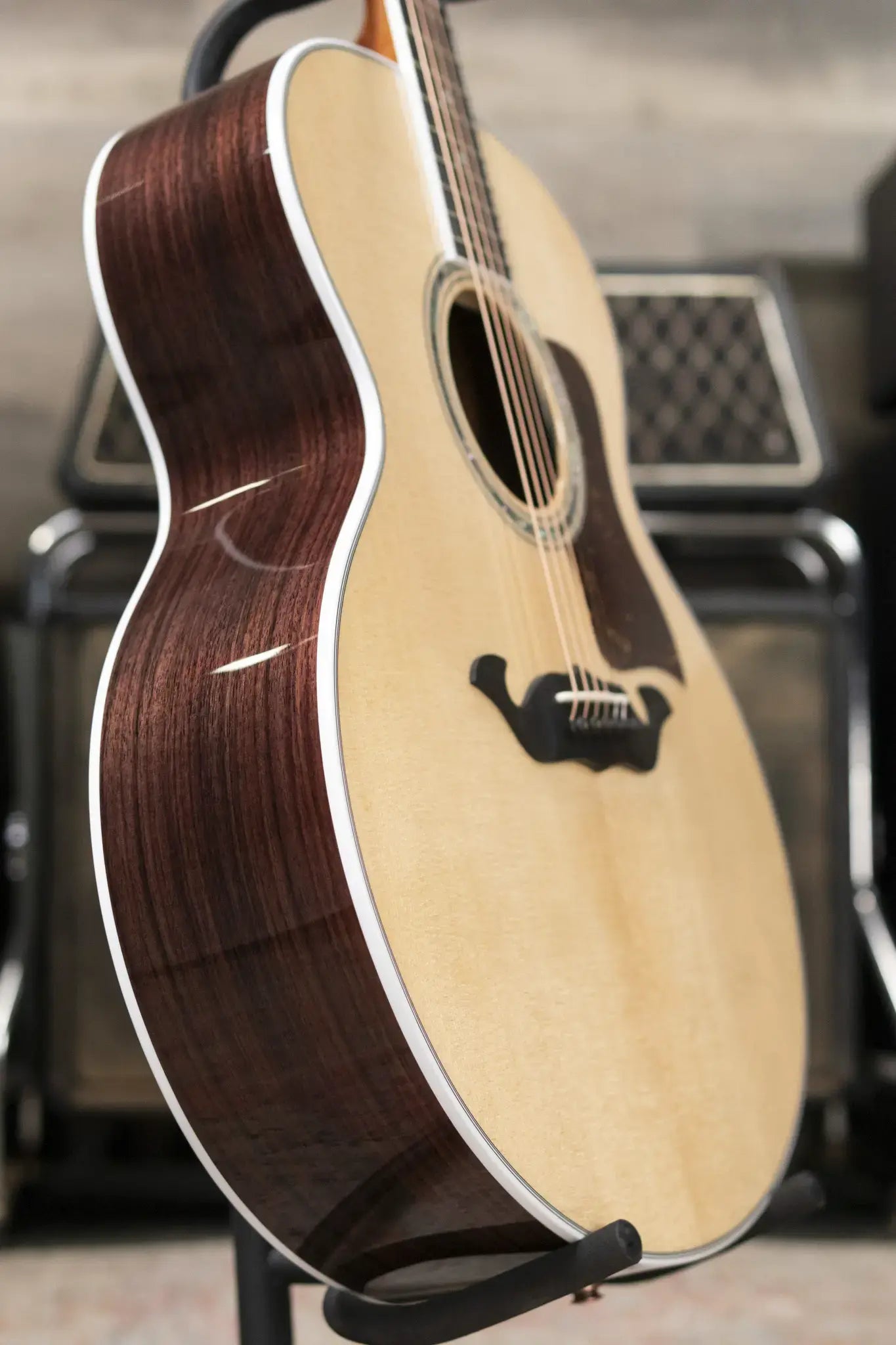 Taylor Legacy 815e Jumbo Acoustic/Electric Guitar with Hardshell Case