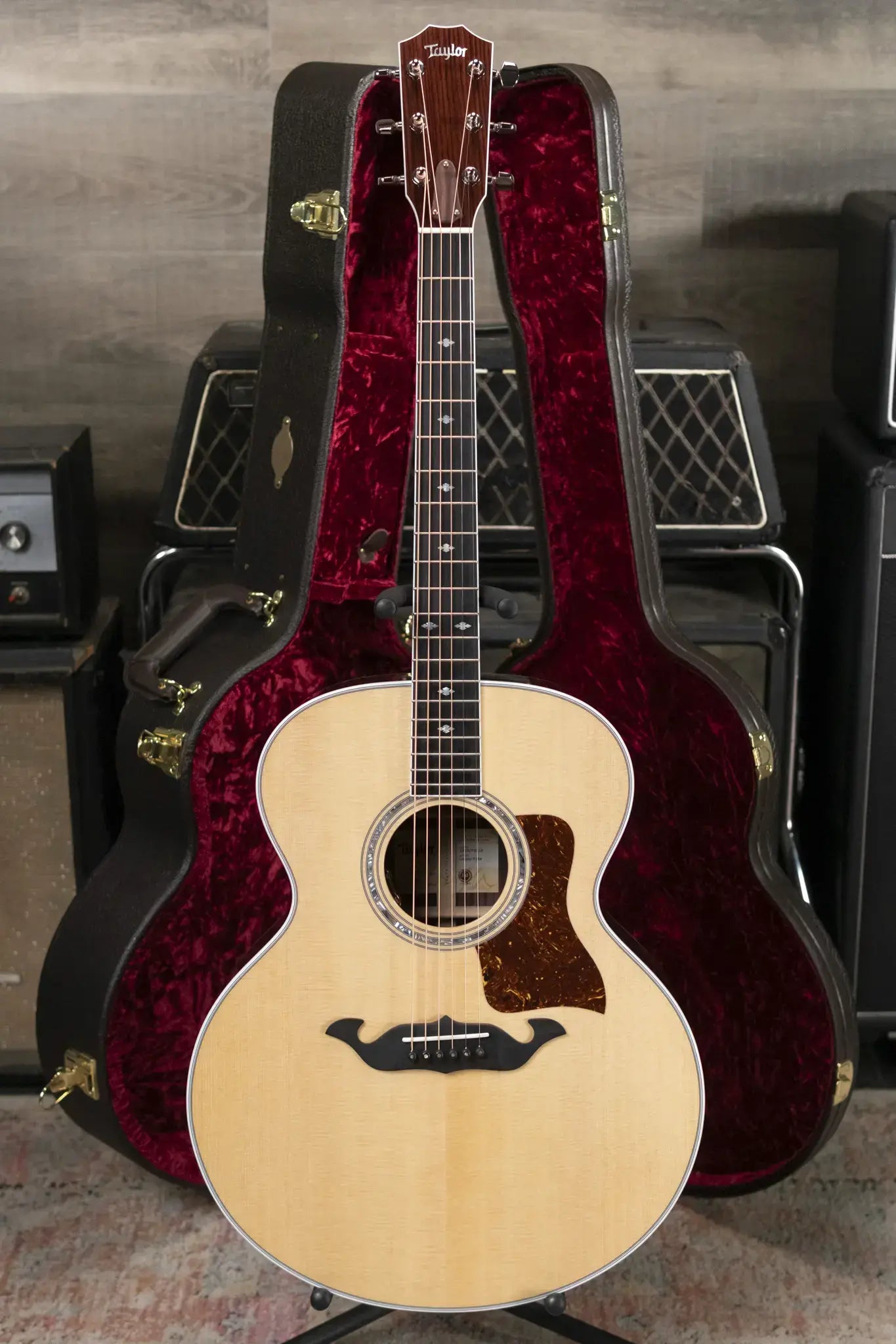 Taylor Legacy 815e Jumbo Acoustic/Electric Guitar with Hardshell Case