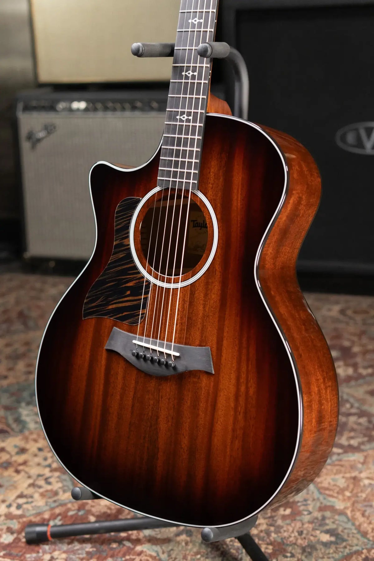 Taylor Next Generation 324ce Left-Hand Grand Auditorium Acoustic/Electric Guitar with Hardshell Case
