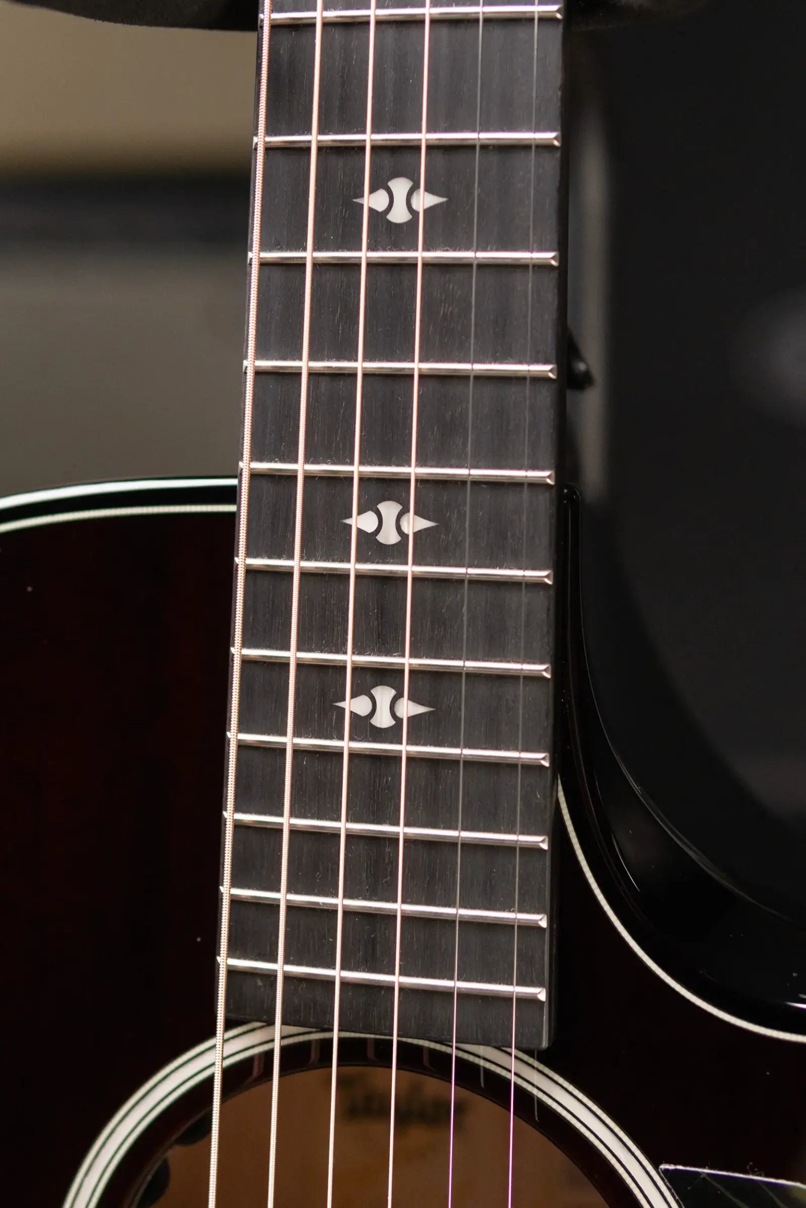 Taylor Next Generation Builder's Edition 524ce Grand Auditorium Acoustic/Electric Guitar with Hardshell Case