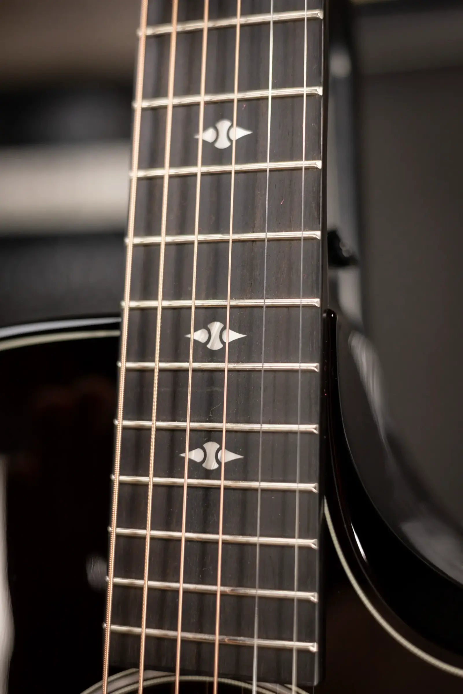Taylor Next Generation Builder's Edition 524ce Grand Auditorium Acoustic/Electric Guitar with Hardshell Case