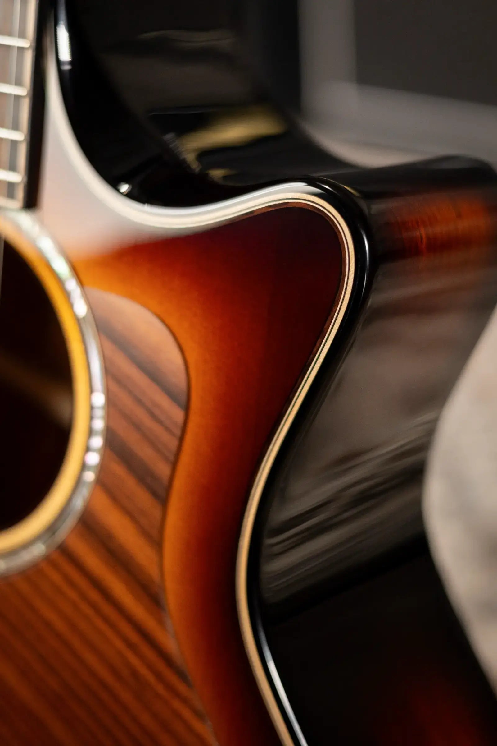 Taylor Next Generation Builder's Edition 814ce Grand Auditorium Acoustic/Electric Guitar - Adirondack/Honduran Rosewood with Hardshell Case - Factory Demo