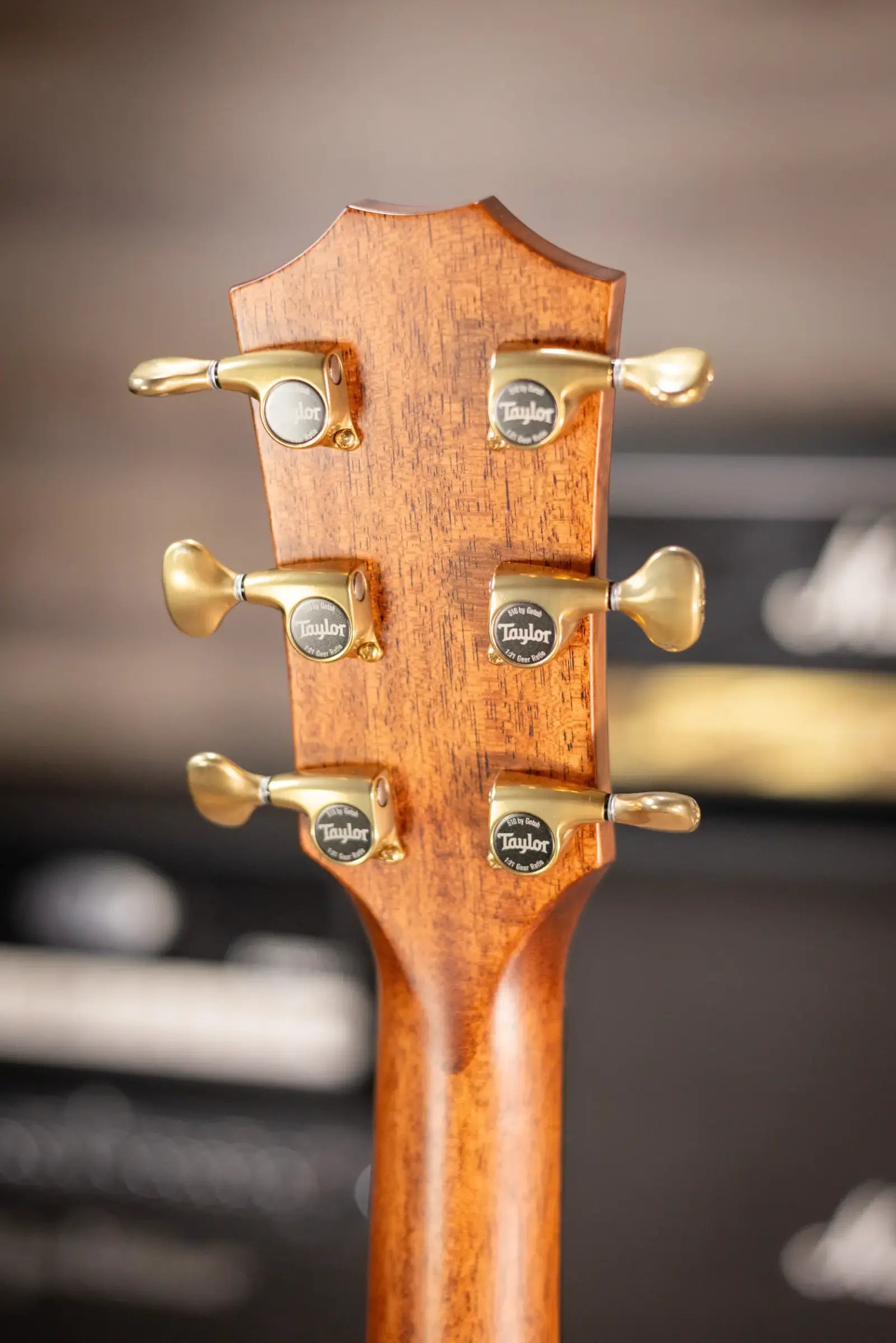 Taylor Next Generation Builder's Edition 814ce Grand Auditorium Acoustic/Electric Guitar - Redwood/Honduran Rosewood with Hardshell Case