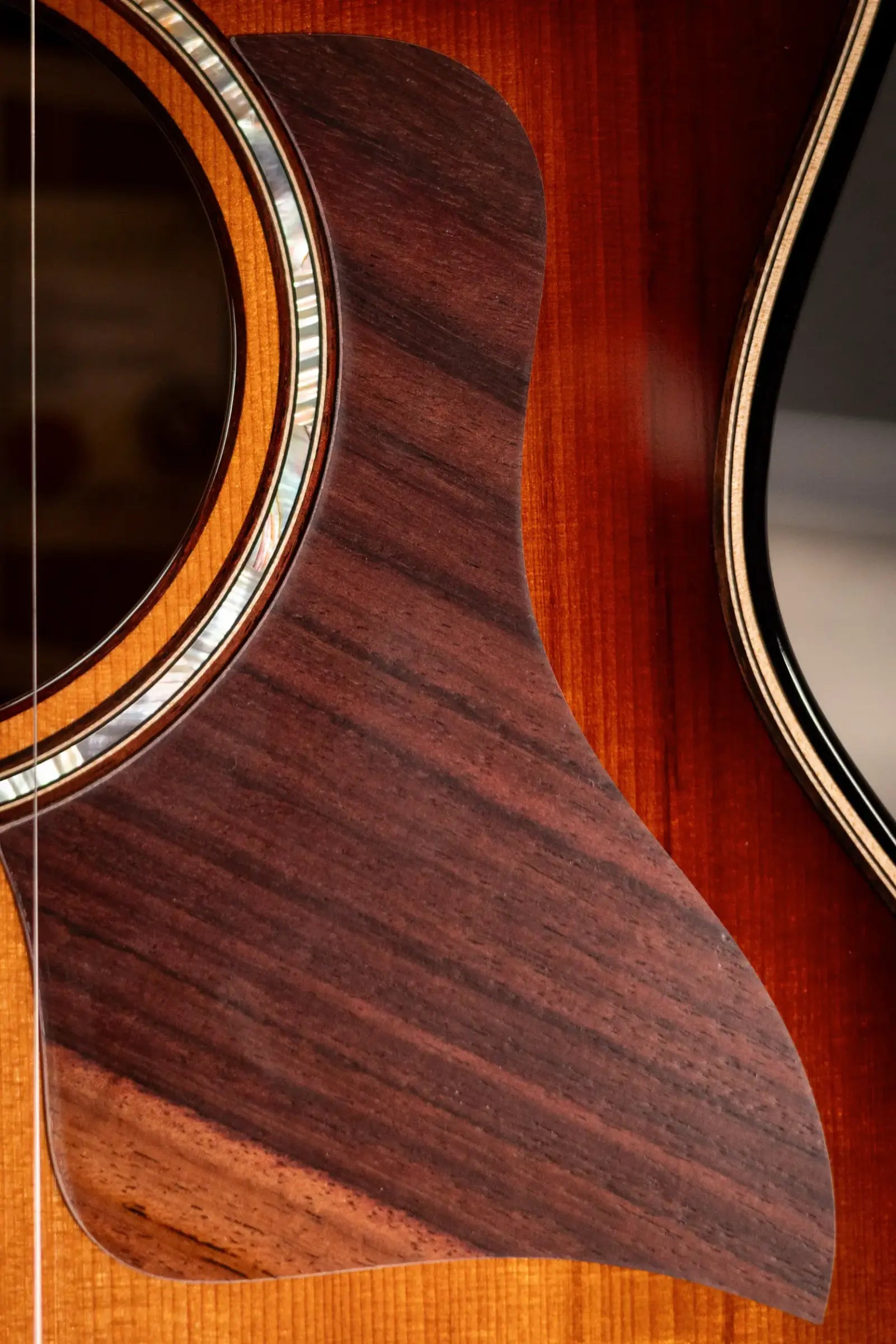 Taylor Next Generation Builder's Edition 814ce Grand Auditorium Acoustic/Electric Guitar - Redwood/Honduran Rosewood with Hardshell Case