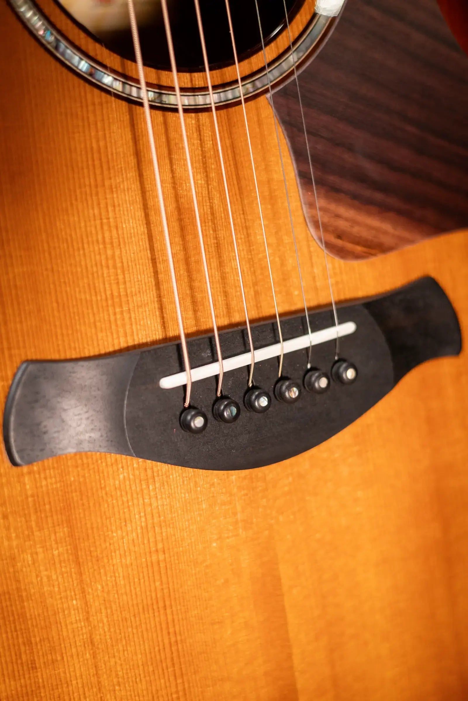 Taylor Next Generation Builder's Edition 814ce Grand Auditorium Acoustic/Electric Guitar - Redwood/Honduran Rosewood with Hardshell Case