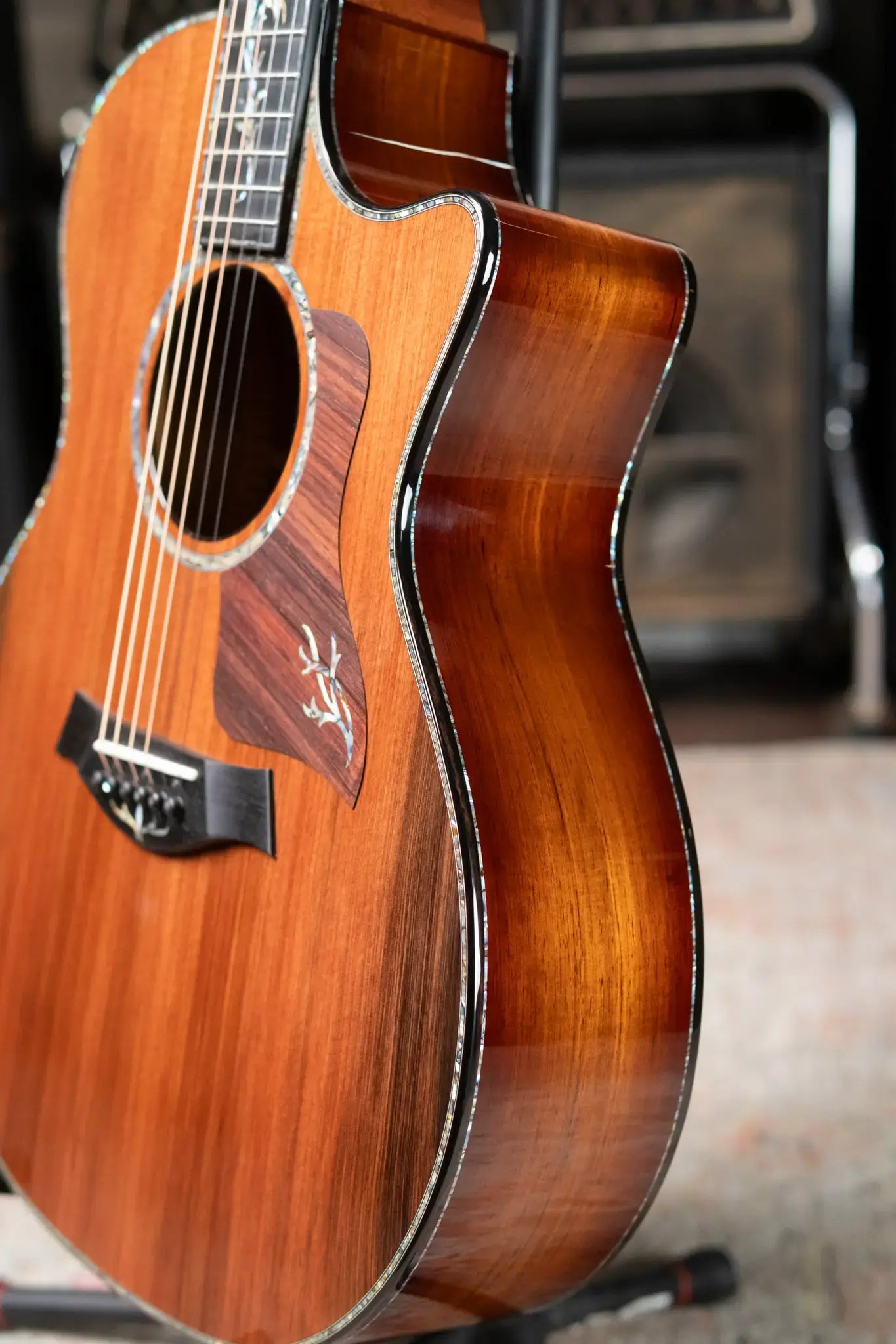 Taylor PS14ce Presentation Grand Auditorium Acoustic Electric Guitar with Hardshell Case Used 67a4bd64523a3