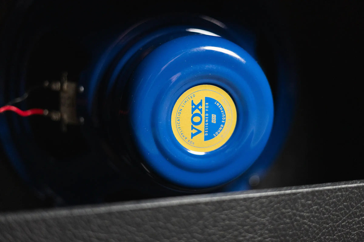 Vox AC15 Hand-Wired 15-watt 1 x 12-inch Tube Combo Amplifier