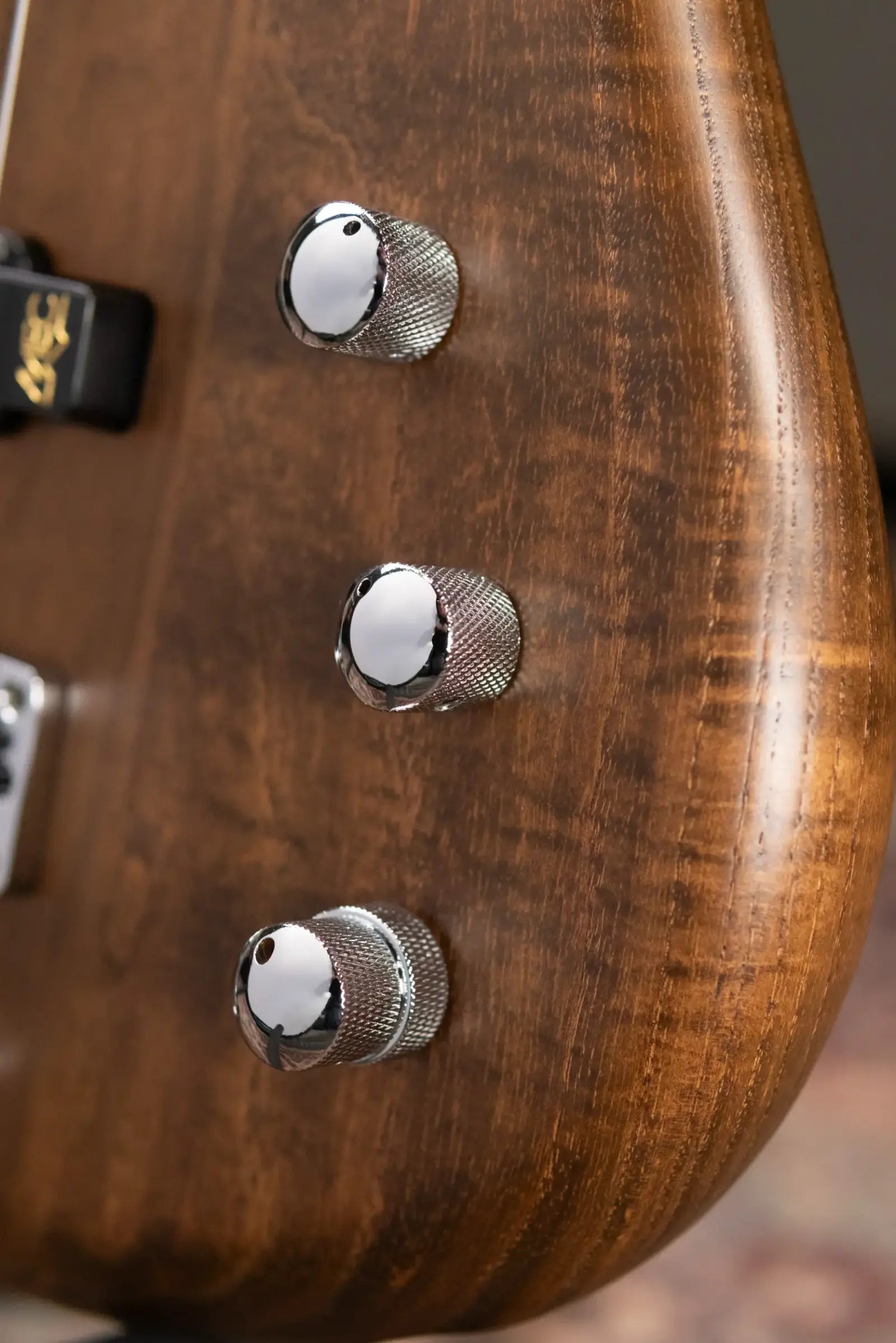 Warwick Pro Series Corvette Standard Electric Bass - Antique Tobacco Transparent Satin with Gig Bag