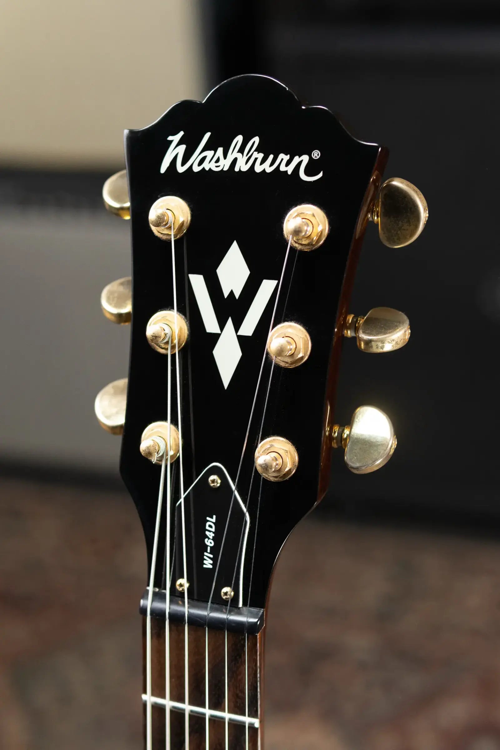 Washburn WI-64DL Electric Guitar - Tobacco Sunburst with Hardshell Case - Used